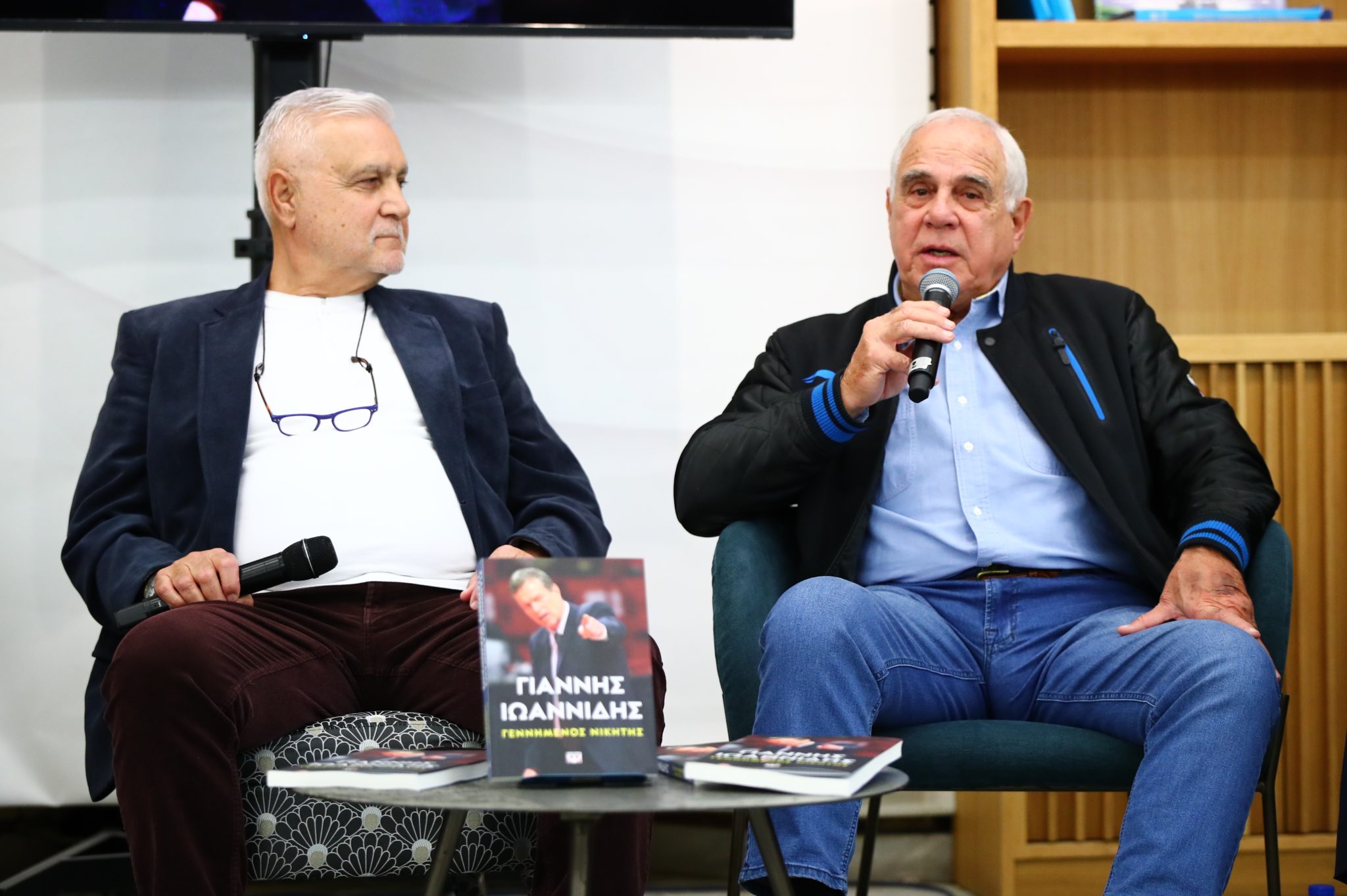 Συναίσθημα και αναμνήσεις στην εκδήλωση του βιβλίου του Γιάννη Ιωαννίδη (ΦΩΤΟρεπορτάζ) 14 Συναίσθημα και αναμνήσεις στην εκδήλωση του βιβλίου του Γιάννη Ιωαννίδη (ΦΩΤΟρεπορτάζ)