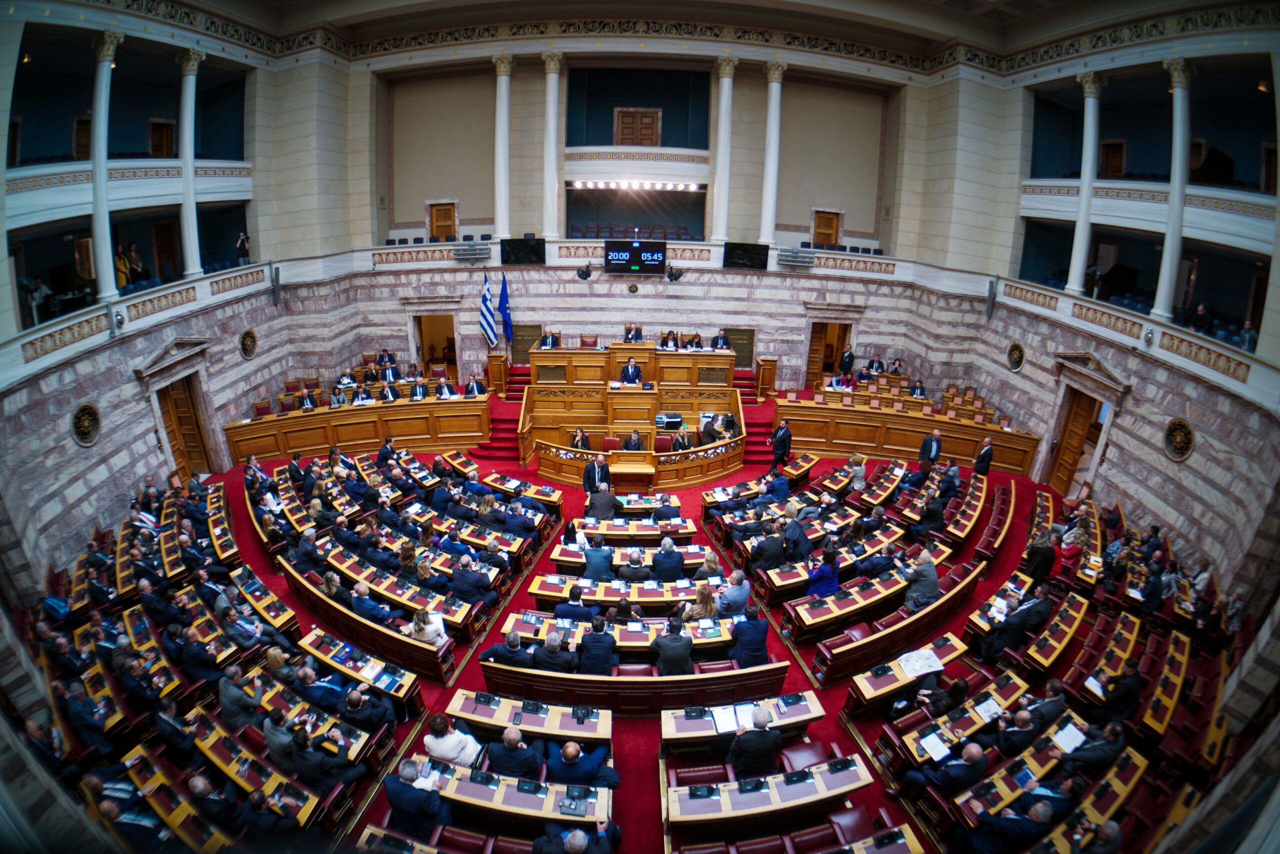 Πενθήμερη συζήτηση σχετικά με τον προϋπολογισμό στη Βουλή – Έντονη κριτική από την αντιπολίτευση
