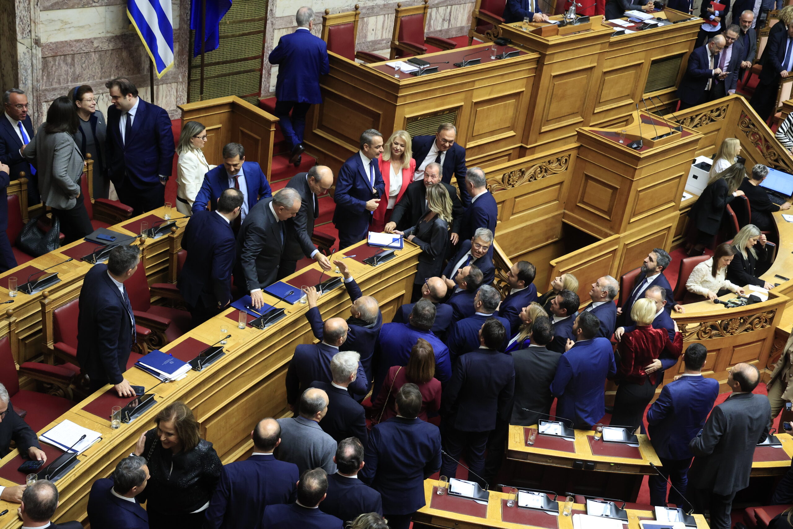 Βουλή – Επανακαταμέτρηση: Με 159 «ναι» αντί 139 «όχι» εγκρίθηκε ο κρατικός προϋπολογισμός 2025