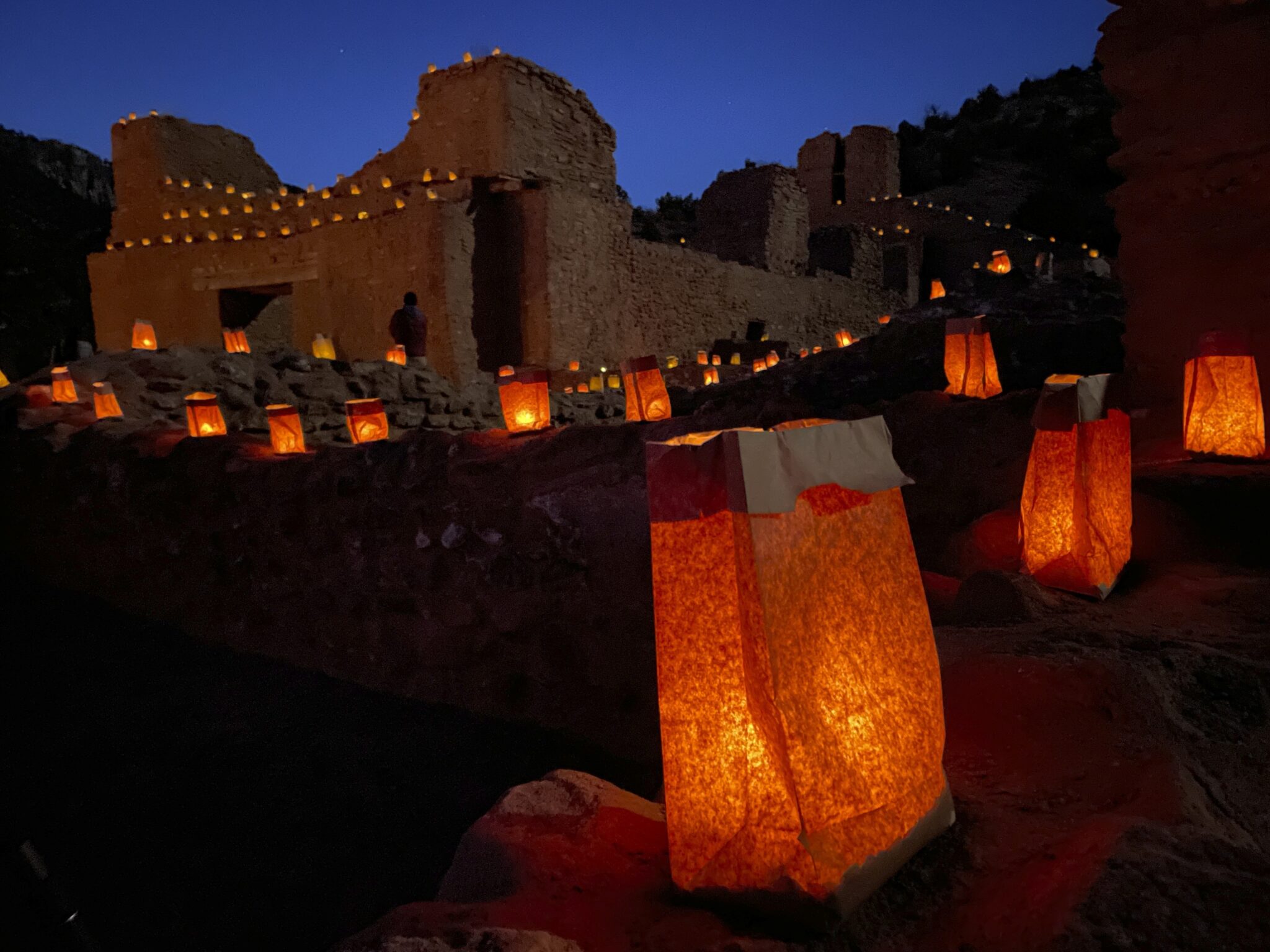 Τα «φώτα» των Χριστουγέννων απ’ όλη την υφήλιο μέσα από τον φακό του Associated Press»