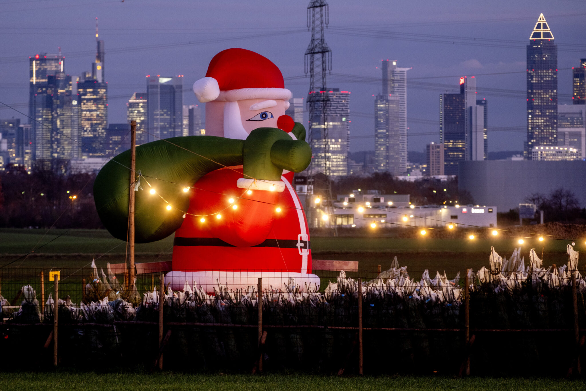 Τα «φώτα» των Χριστουγέννων απ’ όλη την υφήλιο μέσα από τον φακό του Associated Press»