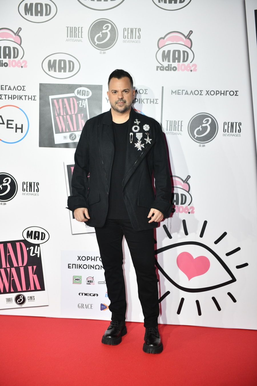 MadWalk 2024: Οι παρουσίες των διασήμων στο εντυπωσιακό event μόδας και μουσικής –