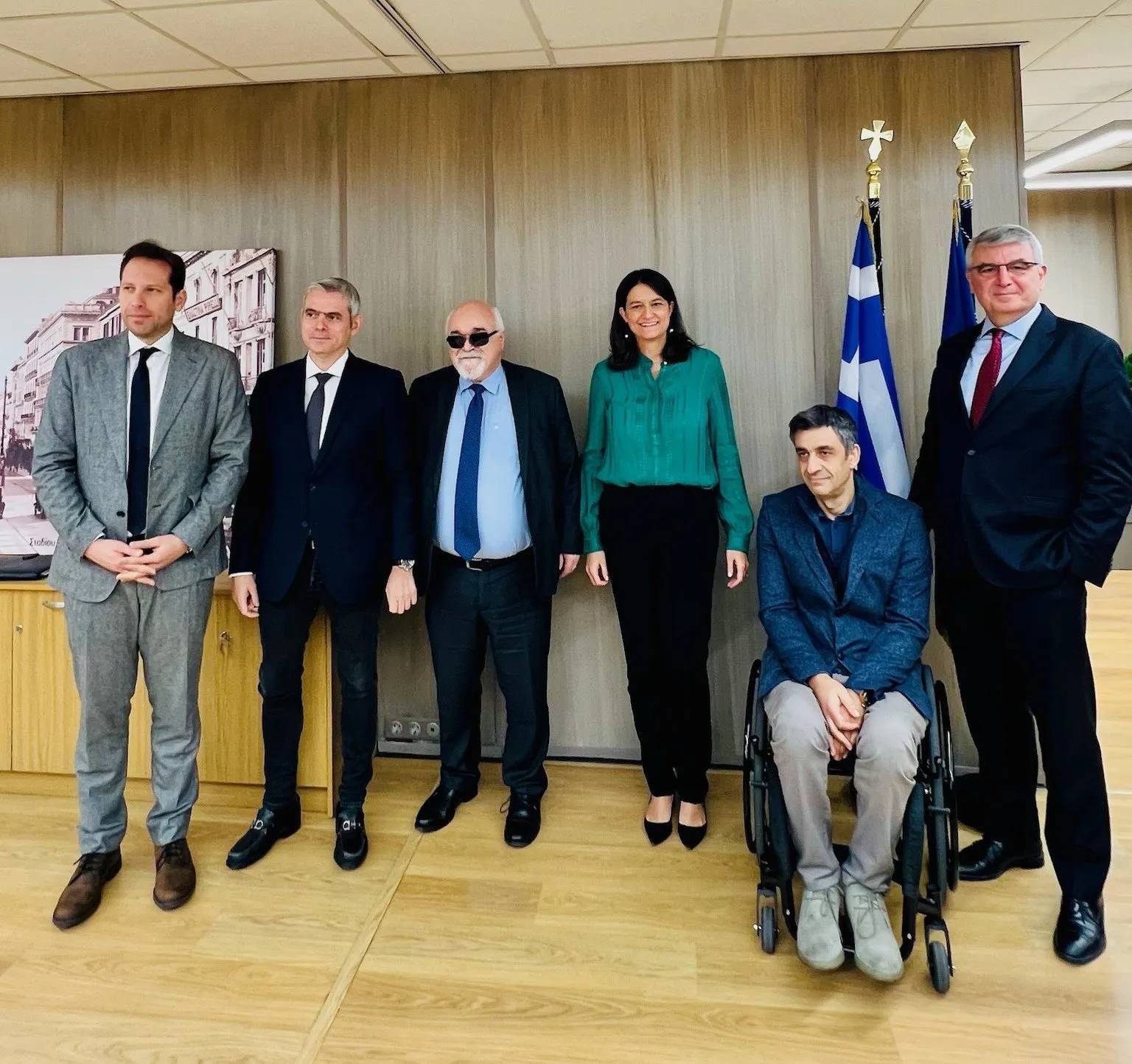 Συζήτηση της Ν. Κεραμέως με Άτομα με Αναπηρία που απασχολούνται μέσω της ΔΥΠΑ – «Διατηρούμε τη δέσμευσή μας για ίσες ευκαιρίες στον εργασιακό τομέα»