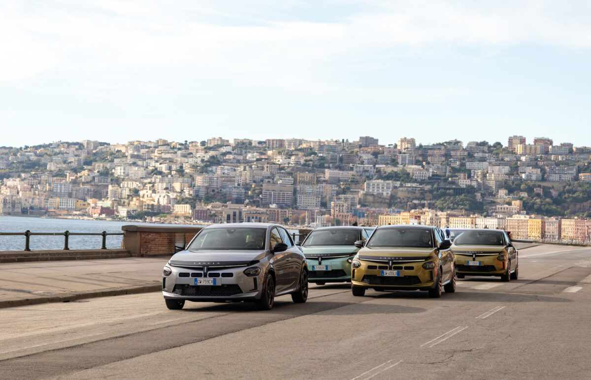Lancia: Η νέα Ypsilon έκανε τη βόλτα της στην Ιταλία