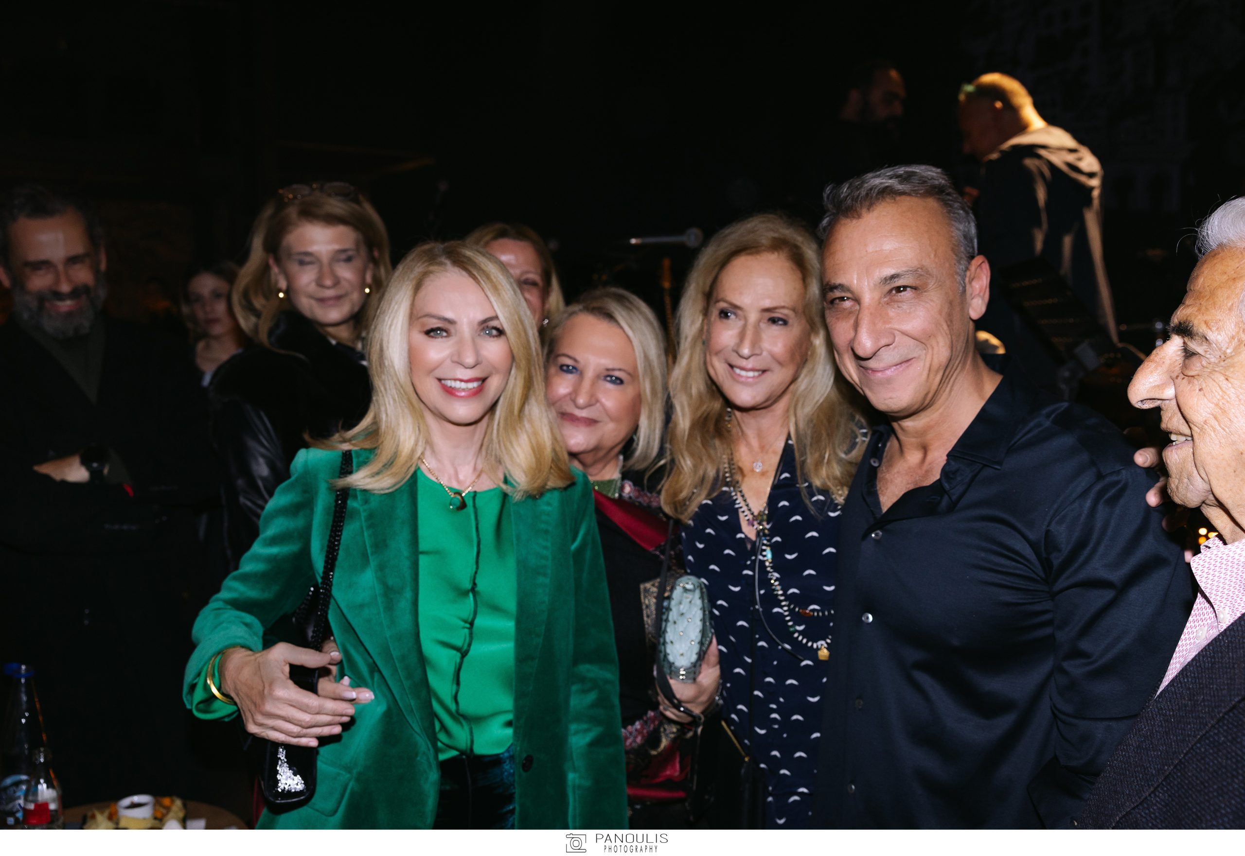 Μίνως Μάτσας: Πολυκοσμία στη χτεσινοβραδινή συναυλία του – Εικόνες 30 Μίνως Μάτσας: Πολυκοσμία στη χτεσινοβραδινή συναυλία του – Εικόνες