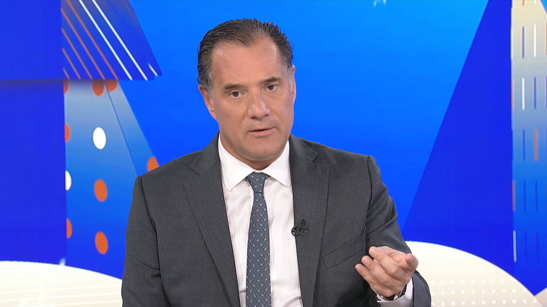 Αδ. Γεωργιάδης: Μια μέση επιχείρηση αποκομίζει 2.000 ευρώ από τη ρύθμιση για τις τράπεζες που ανακοίνωσε χθες ο πρωθυπουργός