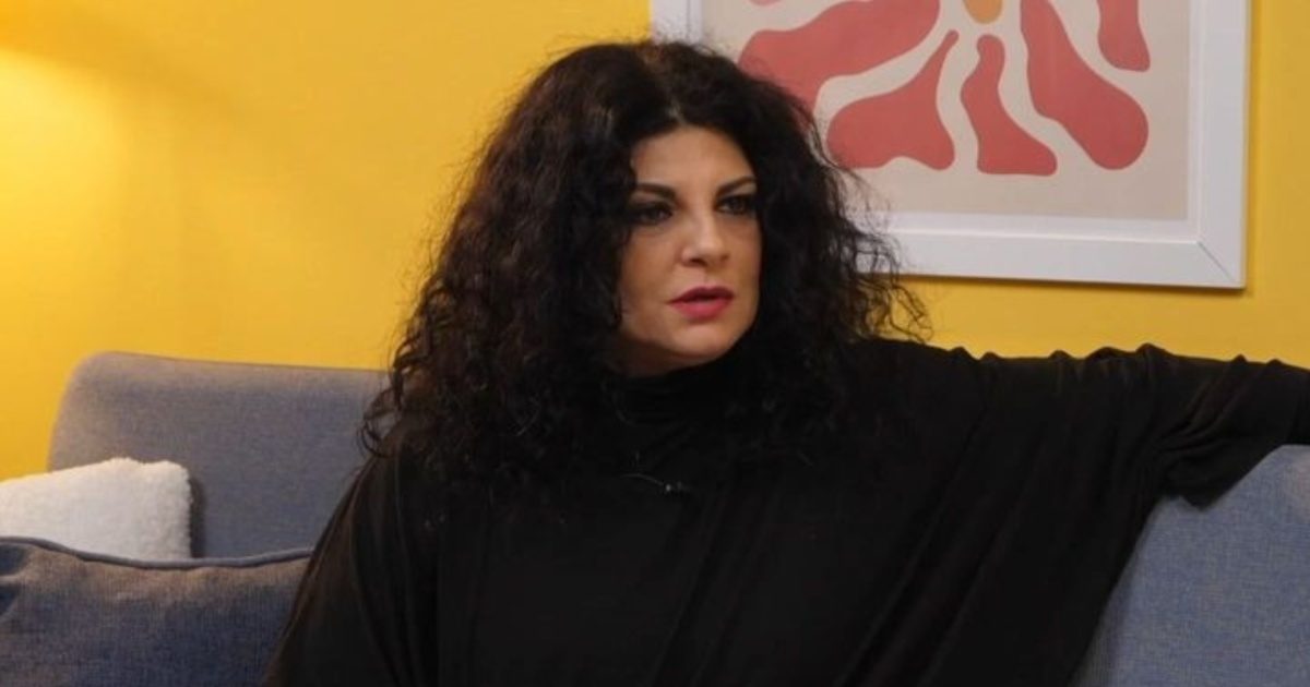 Τάνια Τρύπη: Στον πρώτο γάμο μου δεν ένιωσα καλά