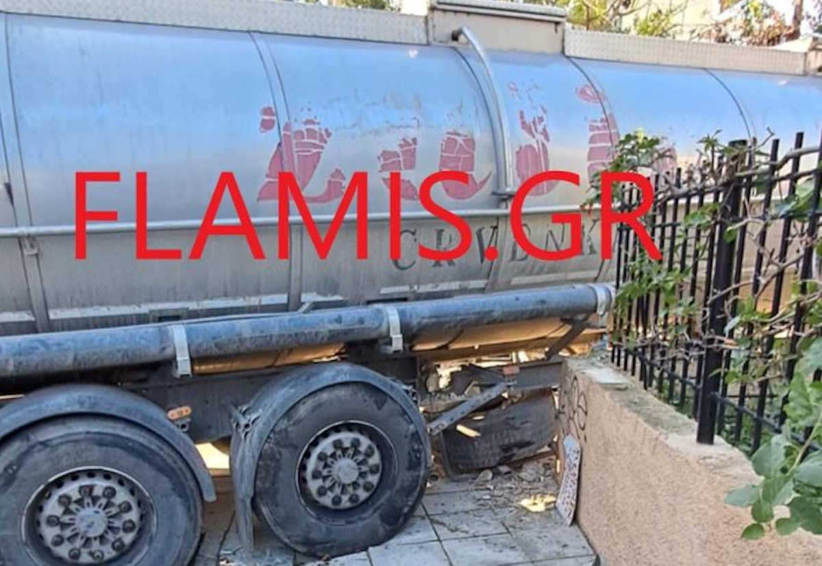 Πάτρα: Βυτιοφόρο εισέβαλε σε οικία