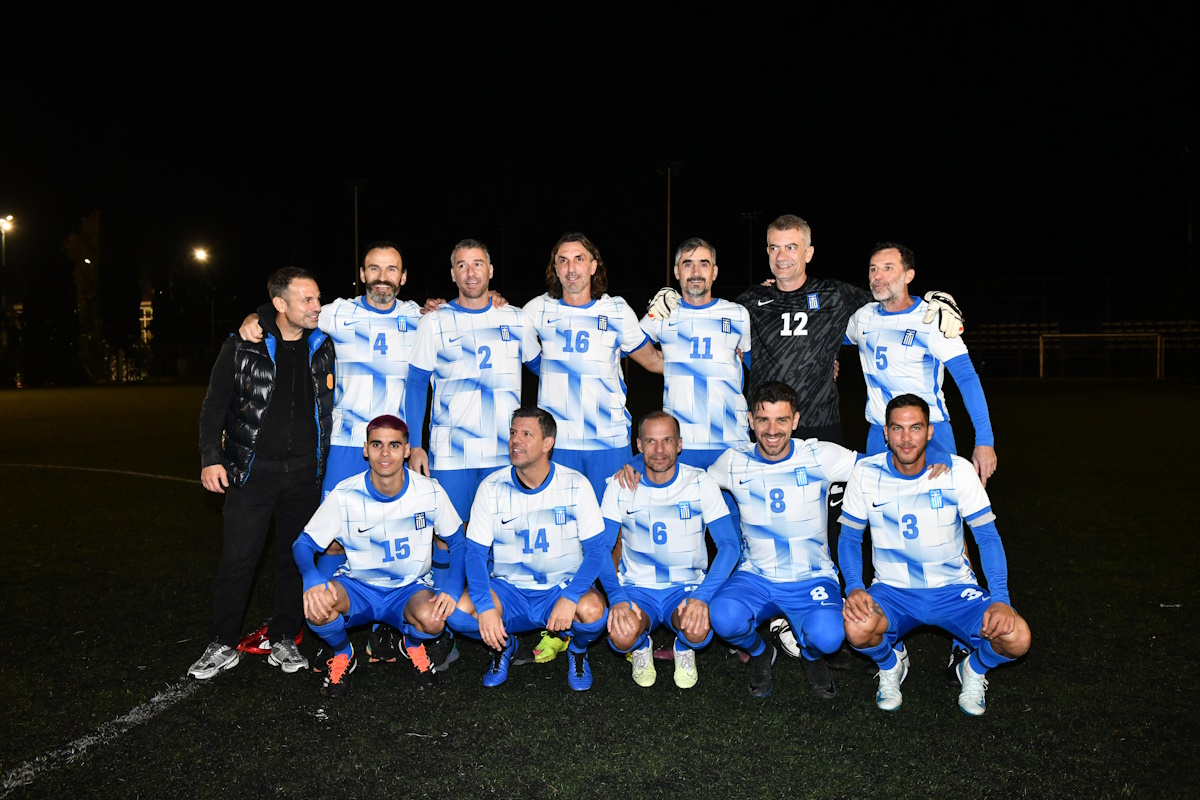 Η συγκινητική δράση της Βουλής: Παλαίμαχοι έπαιξαν με βουλευτές για την 8χρονη Άννα –