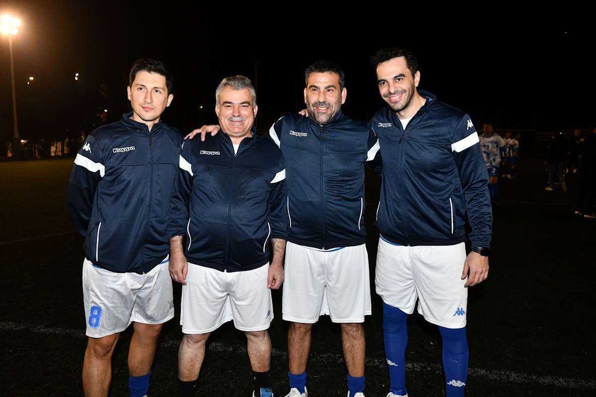 Η συγκινητική δράση της Βουλής: Παλαίμαχοι έπαιξαν με βουλευτές για την 8χρονη Άννα –