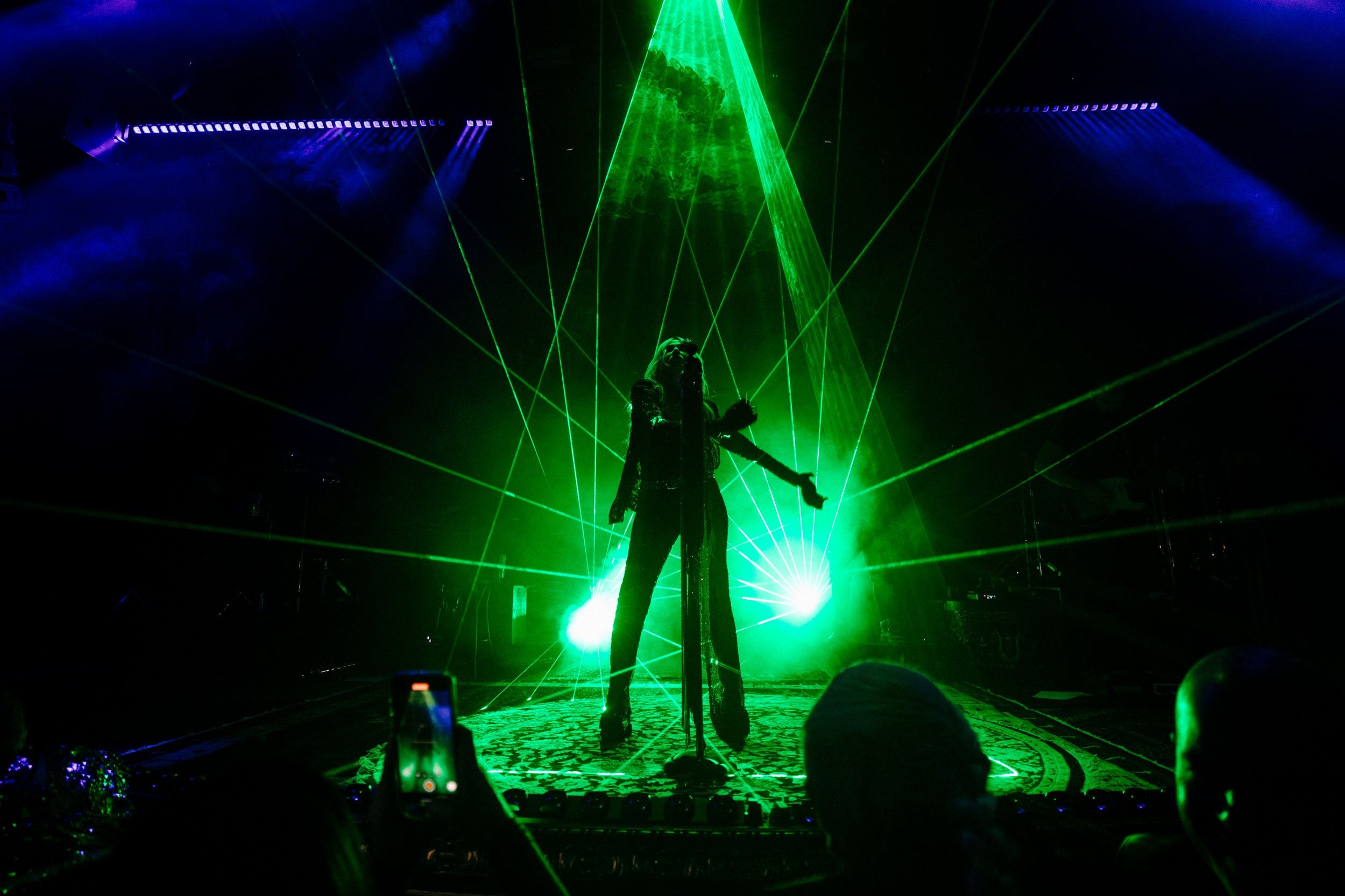 Άννα Βίσση: Όλα όσα συνέβησαν στην πρεμιέρα της – Ποιες ημέρες θα έχει επιπλέον shows 5 Άννα Βίσση: Όλα όσα συνέβησαν στην πρεμιέρα της – Ποιες ημέρες θα έχει επιπλέον shows