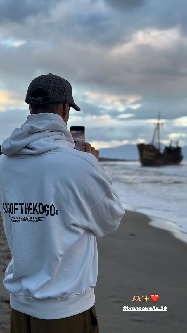 Αθηνά Οικονομάκου: Ο Μπρούνο Τσερέλα κοντά της στην πατρίδα της – Εικόνες, βίντεο