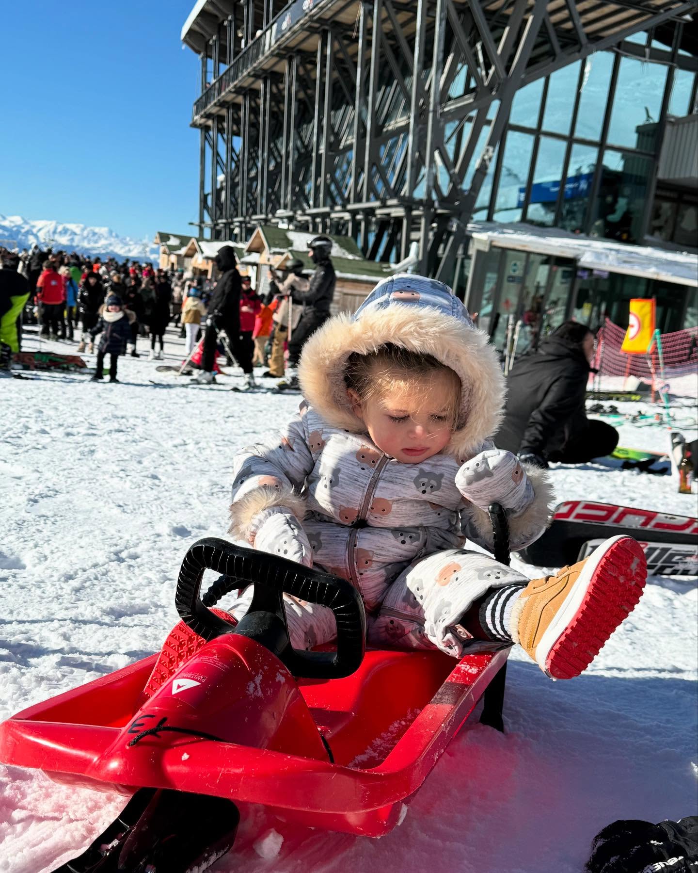 Δημήτρης Αλεξάνδρου: Στον Παρνασσό για σκι με τον γιο του, Πάρη – Η συνάντηση με τη Δήμητρα 6 Δημήτρης Αλεξάνδρου: Στον Παρνασσό για σκι με τον γιο του, Πάρη – Η συνάντηση με τη Δήμητρα