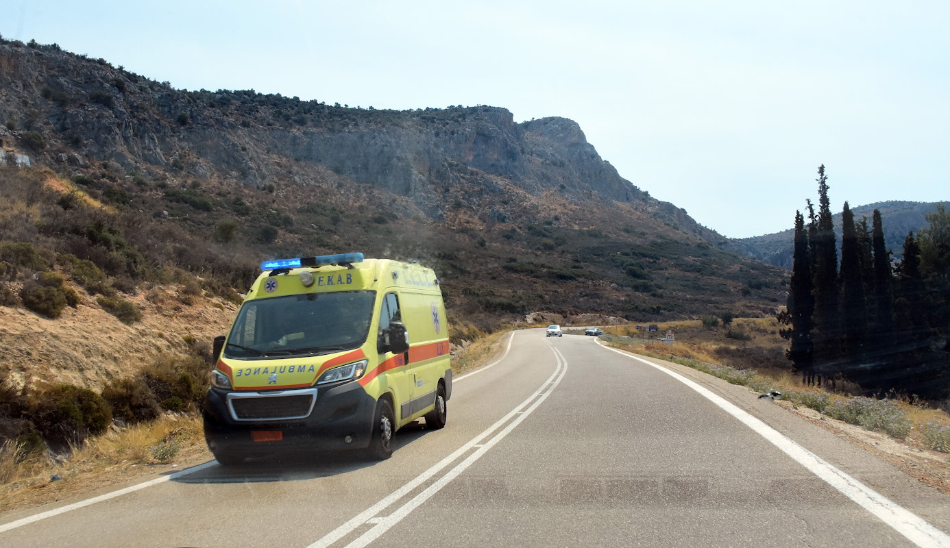 Χαροπαλεύει ο 16χρονος που τραυματίστηκε σε τροχαίο στο Βόλο: «Η μοτοσυκλέτα ήταν του φίλου του, έκαναν βόλτα» λέει η μητέρα του