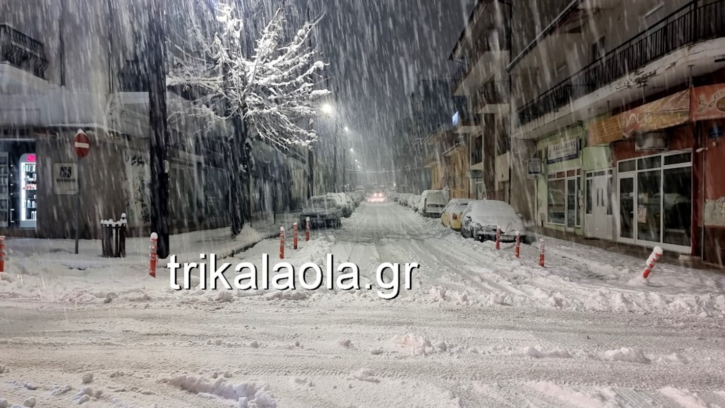 Μαγευτικές εικόνες από τη Φλώρινα που καλύφθηκε στο λευκό - Στους 20 πόντους το χιόνι από την κακοκαιρία Bora 10 Μαγευτικές εικόνες από τη Φλώρινα που καλύφθηκε στο λευκό - Στους 20 πόντους το χιόνι από την κακοκαιρία Bora