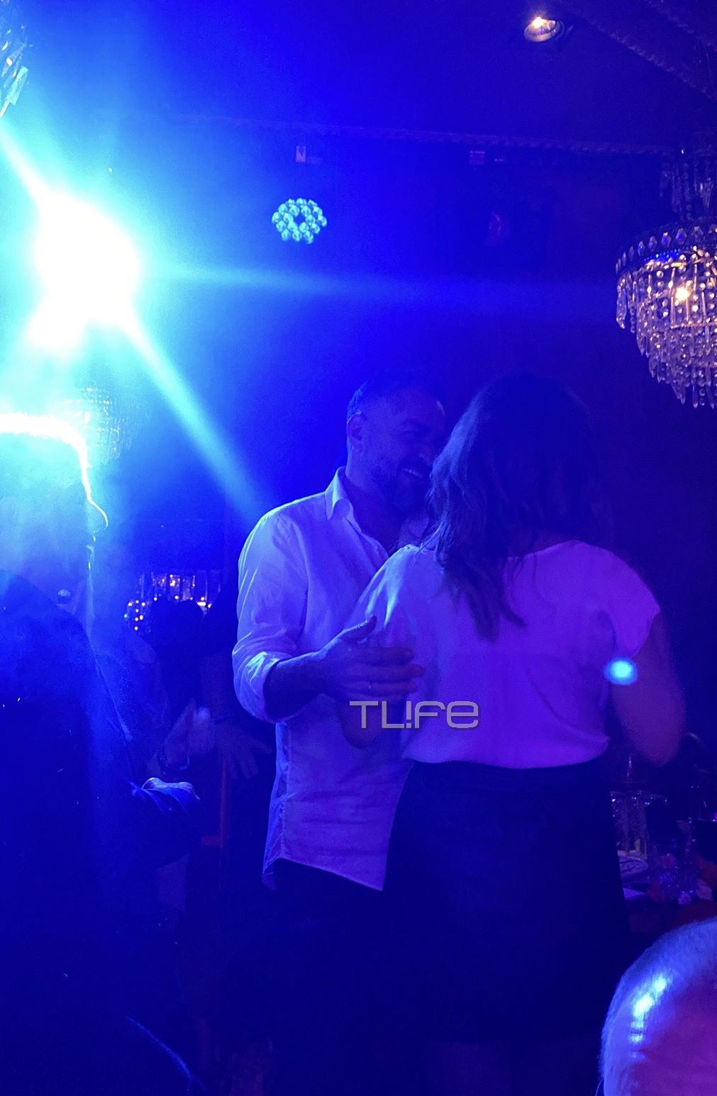 Βάσω Λασκαράκη: Το μουσικό πάρτι και το κομμάτι στον Λευτέρη Σουλτάτο για την γιορτή του – Αποκλειστικές εικόνες 9 Βάσω Λασκαράκη: Το μουσικό πάρτι και το κομμάτι στον Λευτέρη Σουλτάτο για την γιορτή του – Αποκλειστικές εικόνες