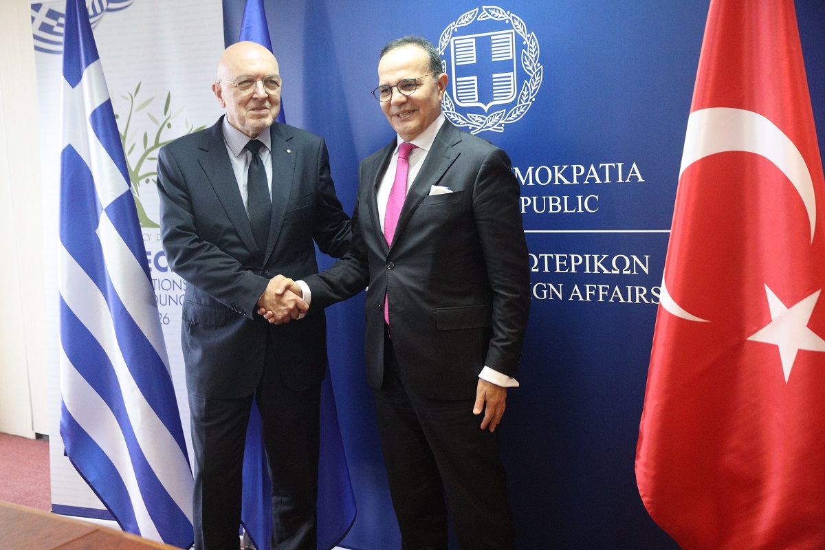 Συνάντηση Υφ. Εξωτερικών Ελλάδας – Τουρκίας: Εστίαση στην ενδυνάμωση των διμερών σχέσεων στους οικονομικούς τομείς