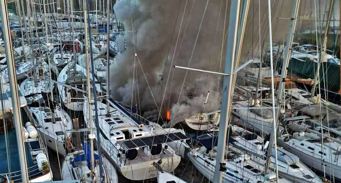 Καβάλα: Πυρκαγιά σε σκάφη στη Νέα Πέραμο – Επιχειρούν 6 οχήματα της πυροσβεστικής