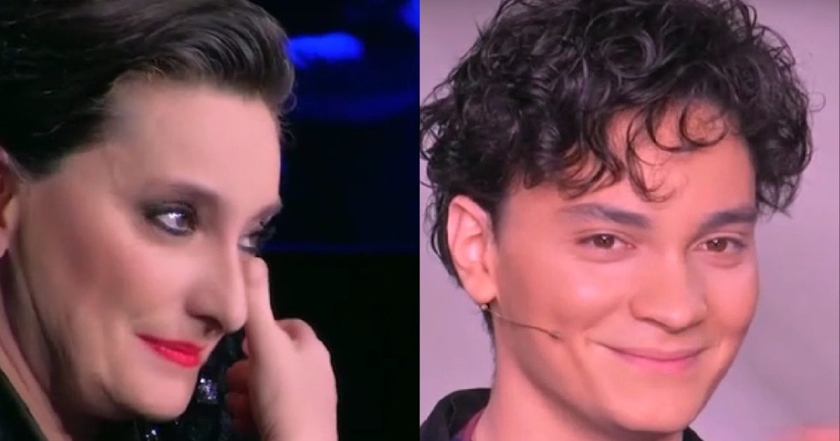 Ηρώ: «Λύγισε» όταν είδε στη σκηνή του Secret Song τον 20χρονο γιο της, Γιώργο με τη μητέρα της