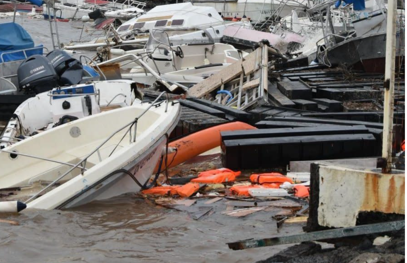 Ινδικός Ωκεανός: Ανησυχίες για εκατοντάδες θανάτους στη Μαγιότ μετά το πέρασμα του καταστροφικού τυφώνα Σίντο – Εικόνες αποκάλυψης 3 Ινδικός Ωκεανός: Ανησυχίες για εκατοντάδες θανάτους στη Μαγιότ μετά το πέρασμα του καταστροφικού τυφώνα Σίντο – Εικόνες αποκάλυψης