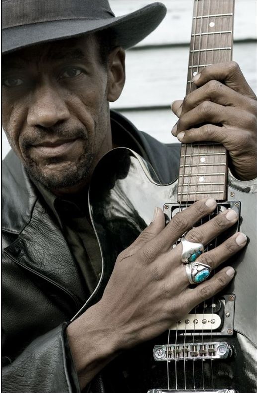 Οι Chicago Blues και ο Michael Dotson σήμερα για μια ξεχωριστή εμφάνιση στο Jazzet Music Hall 2 Οι Chicago Blues και ο Michael Dotson σήμερα για μια ξεχωριστή εμφάνιση στο Jazzet Music Hall