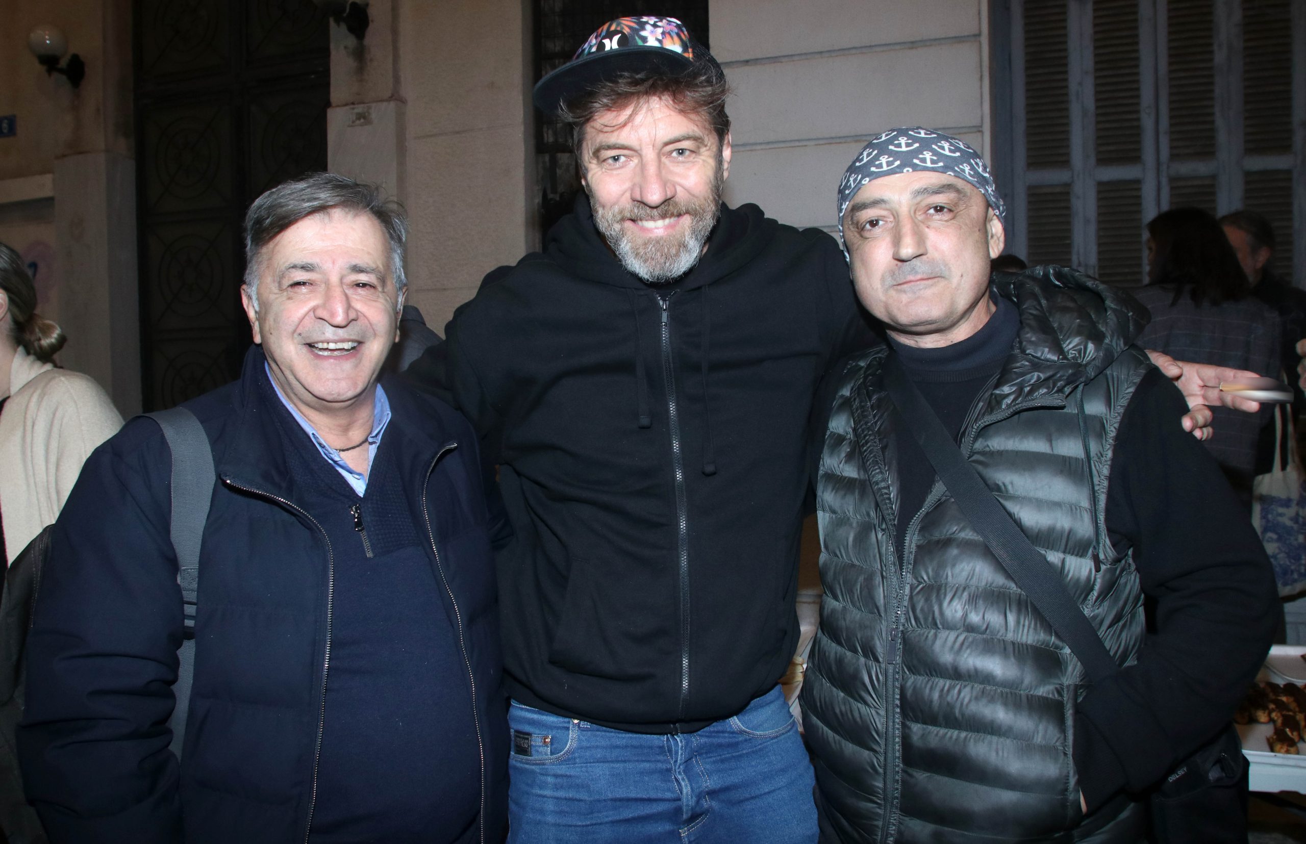 Δημήτρης Ήμελλος: Σήμερα το ύστατο «αντίο» στον 57χρονο καλλιτέχνη – Η γενναία πάλη με τον καρκίνο και ο μοναδικός γιος του 6 Δημήτρης Ήμελλος: Σήμερα το ύστατο «αντίο» στον 57χρονο καλλιτέχνη – Η γενναία πάλη με τον καρκίνο και ο μοναδικός γιος του