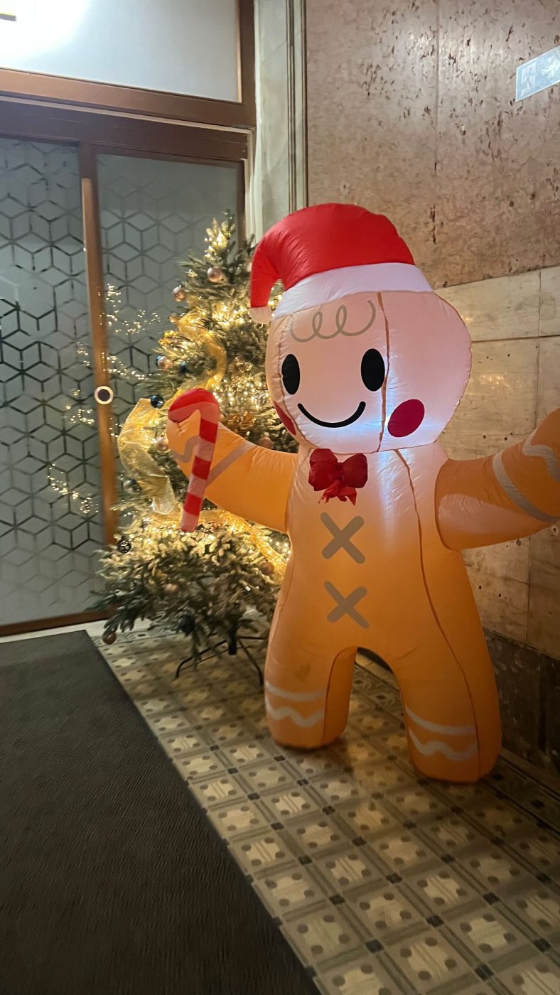 Κατερίνα Παπουτσάκη: Το νέο ταξίδι στο εξωτερικό με τον φημολογούμενο συνεργάτη της, Θάνο Χατζόπουλο – Φωτογραφίες 13 Κατερίνα Παπουτσάκη: Το νέο ταξίδι στο εξωτερικό με τον φημολογούμενο συνεργάτη της, Θάνο Χατζόπουλο – Φωτογραφίες