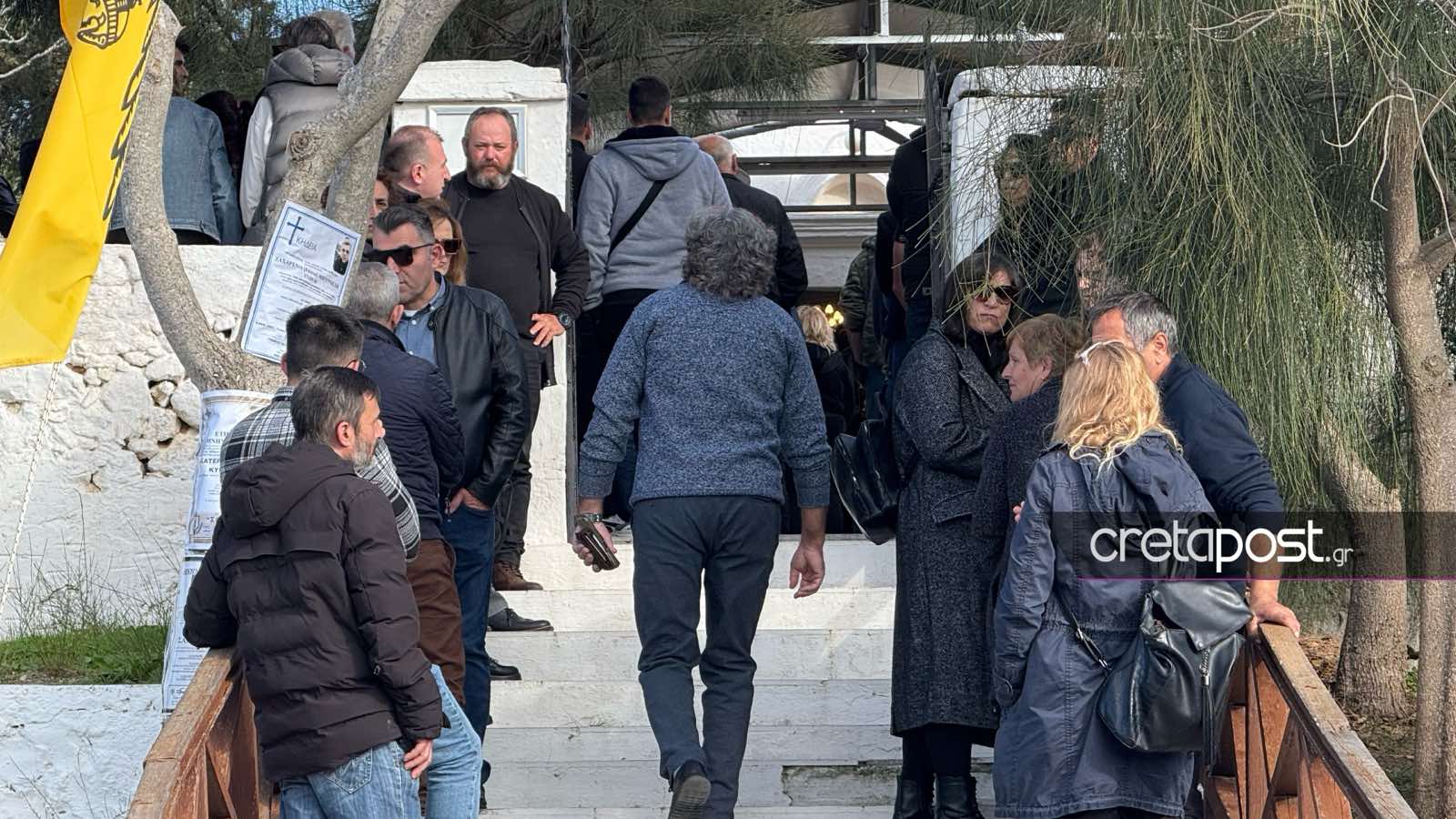 Κρήτη: Συνελήφθη ο Γάλλος δολοφόνος της Ράνιας – Θλίψη στην κηδεία της 36χρονης 10 Κρήτη: Συνελήφθη ο Γάλλος δολοφόνος της Ράνιας – Θλίψη στην κηδεία της 36χρονης