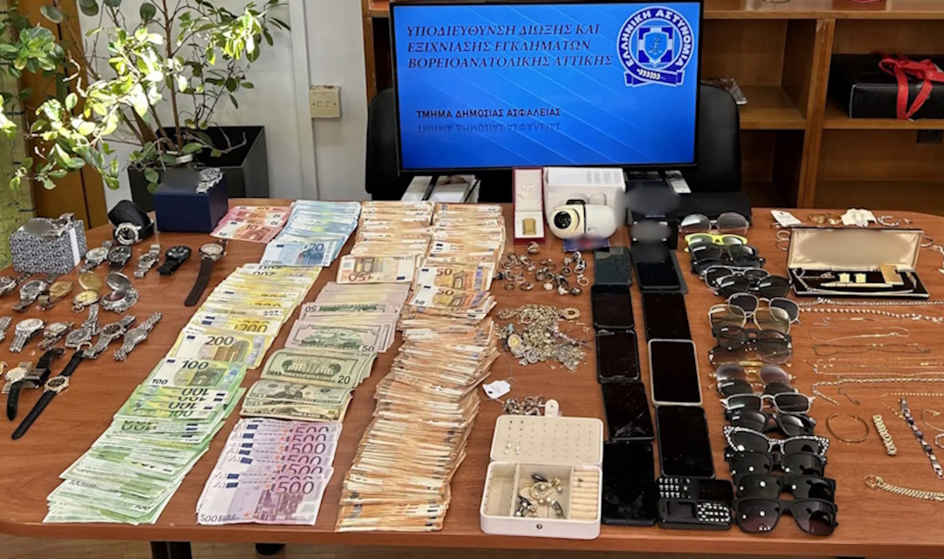 Μέλη εγκληματικής ομάδας «άδειαζαν» σπίτια με κλειδιά «πασπαρτού» στα βόρεια προάστια: Κατασχέθηκαν σχεδόν 200.000 ευρώ – Δύο συλλήψεις