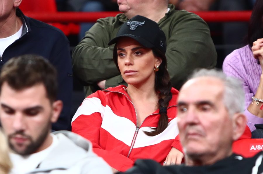 Γιώργος Λιάγκας – Μαρία Αντωνά: Στο γήπεδο μαζί! Η νέα κοινή παρουσία – Φωτογραφίες 5 Γιώργος Λιάγκας – Μαρία Αντωνά: Στο γήπεδο μαζί! Η νέα κοινή παρουσία – Φωτογραφίες