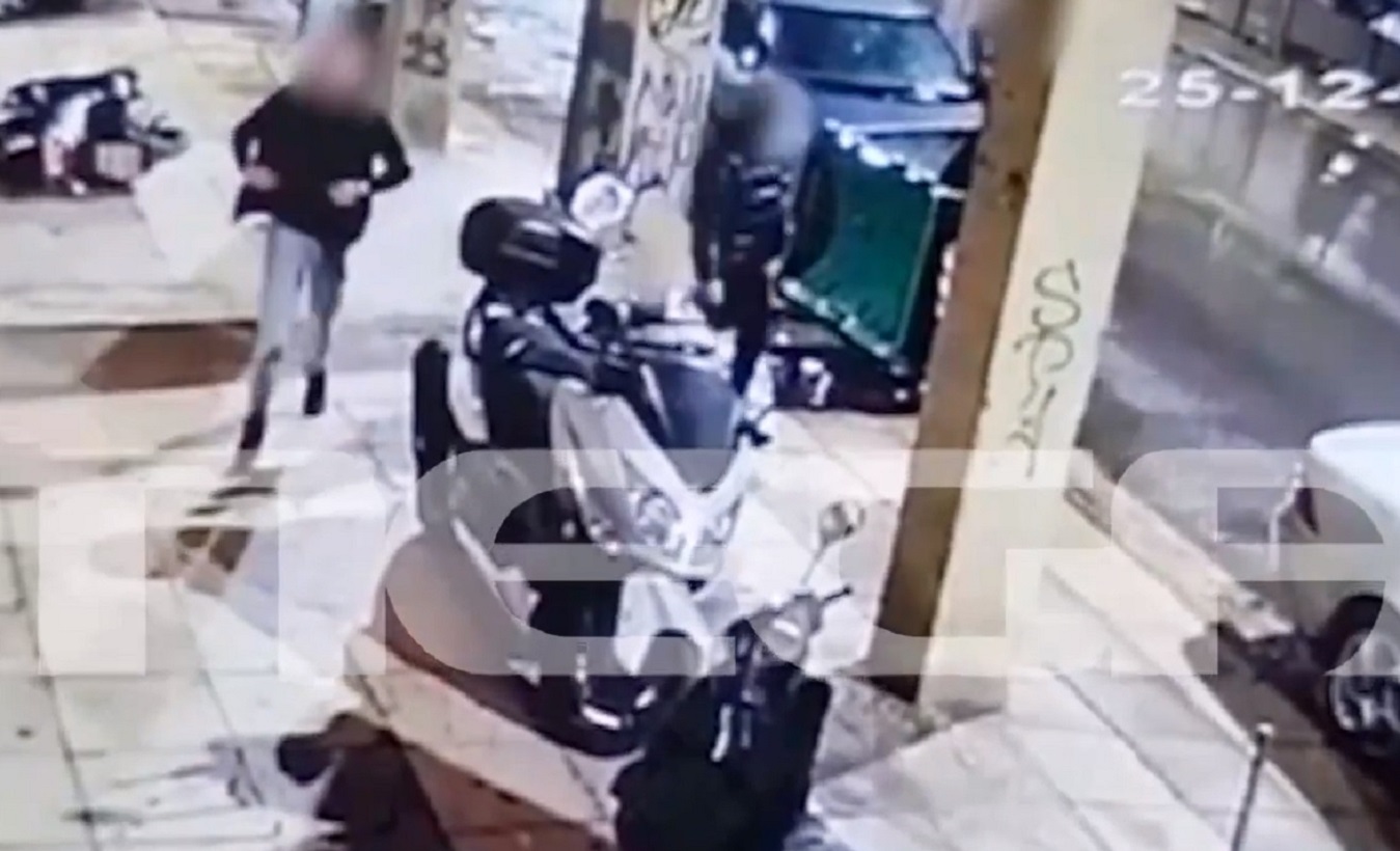 Λιοσίων: Τέσσερις άνθρωποι προκάλεσαν ζημιές σε οχήματα και μηχανές την ημέρα των Χριστουγέννων – Βίντεο ντοκουμέντο