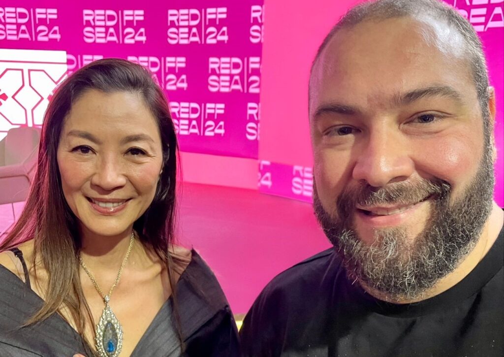 RSIFF 24: Η Michelle Yeoh τονίζει πως μπορεί η Cynthia και η Ariana να είναι τόσο διαφορετικές αλλά συντονίζονται τέλεια στο Wicked 18 RSIFF 24: H Michelle Yeoh υπογραμμίζει πως η Cynthia και η Ariana, είναι τόσο διαφορετικές, αλλά ταιριάζουν τόσο τέλεια στο Wicked