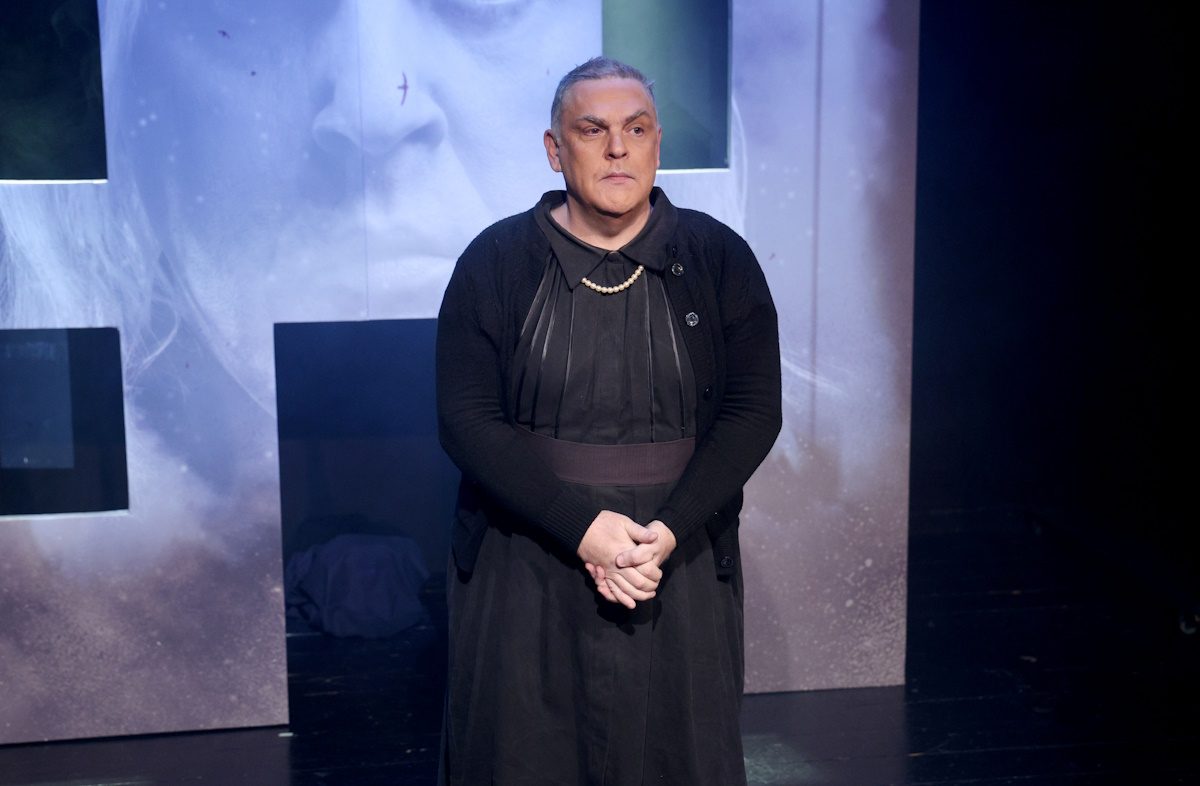 Αντώνης Λουδάρος: Πολυάριθμοι παρευρισκόμενοι στην επίσημη πρεμιέρα του – Φωτογραφίες 21 Αντώνης Λουδάρος: Πολυάριθμοι παρευρισκόμενοι στην επίσημη πρεμιέρα του – Φωτογραφίες