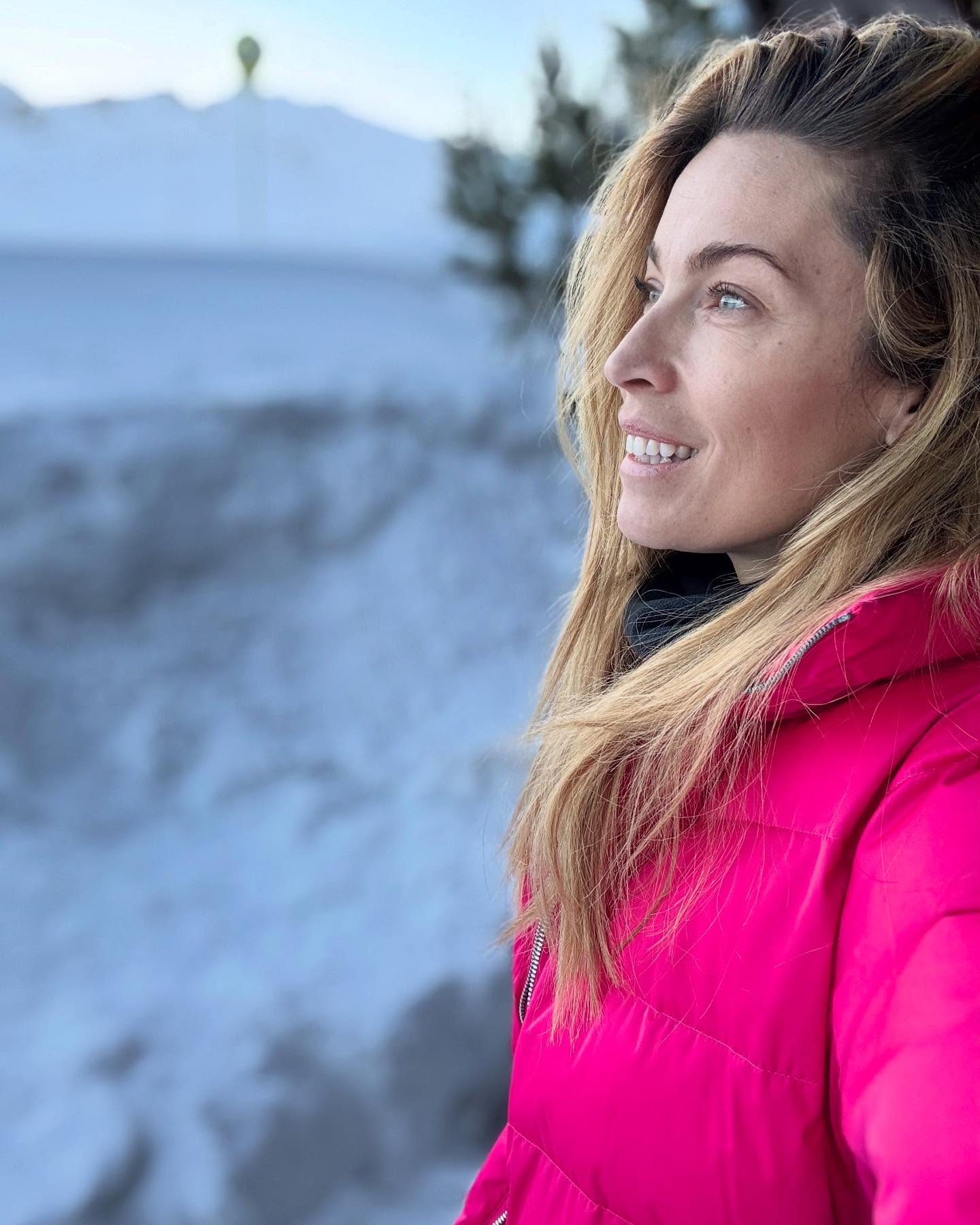 Μαριέττα Χρουσαλά: Με μπικίνι στο τζακούζι κοντά στα χιόνια – Οι οικογενειακές διακοπές στην Κουρσεβέλ 9 Μαριέττα Χρουσαλά: Με μπικίνι στο τζακούζι κοντά στα χιόνια – Οι οικογενειακές διακοπές στην Κουρσεβέλ