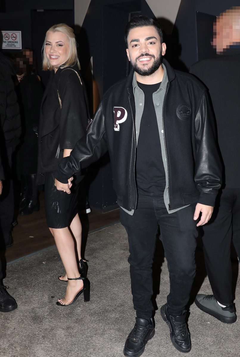 Λάουρα Νάργες – Χρήστος Σαντικάι: Ασυνήθιστη νυχτερινή βόλτα για το ερωτευμένο ζευγάρι – Εικόνες