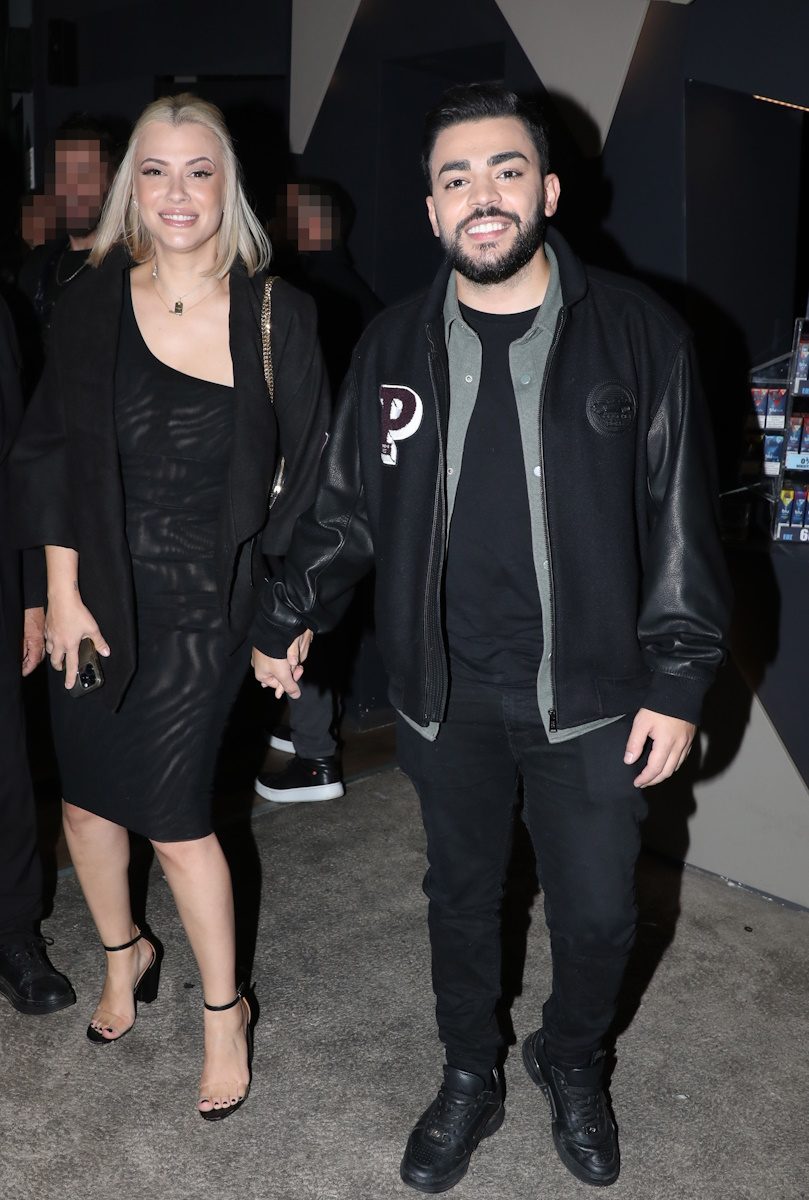 Λάουρα Νάργες – Χρήστος Σαντικάι: Ασυνήθιστη νυχτερινή βόλτα για το ερωτευμένο ζευγάρι – Εικόνες