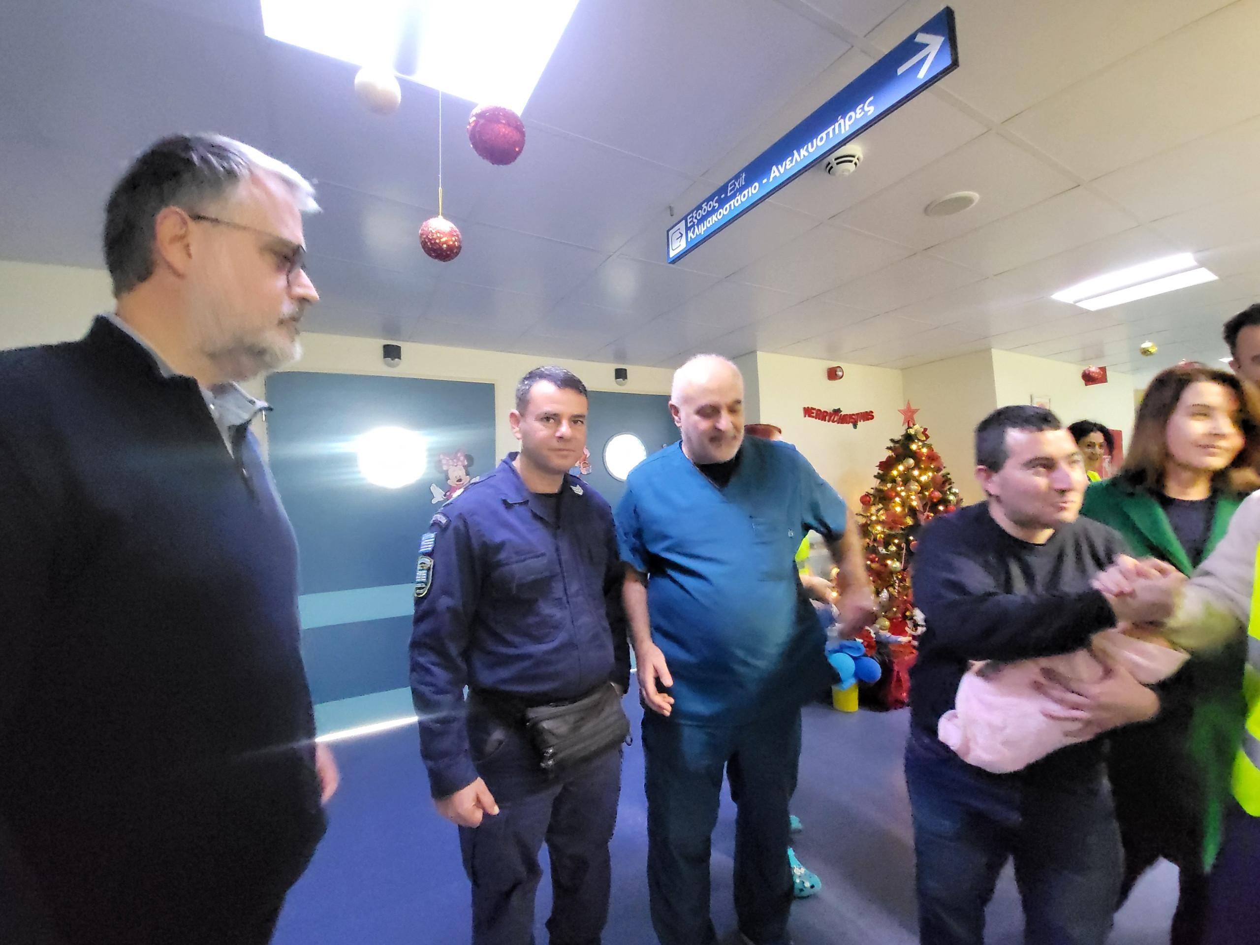 Λευκάδα: Άσκηση με απαγωγή μωρού από το νοσοκομείο γίνεται viral στα κοινωνικά δίκτυα 12 Λευκάδα: Άσκηση με απαγωγή μωρού από το νοσοκομείο γίνεται viral στα κοινωνικά δίκτυα