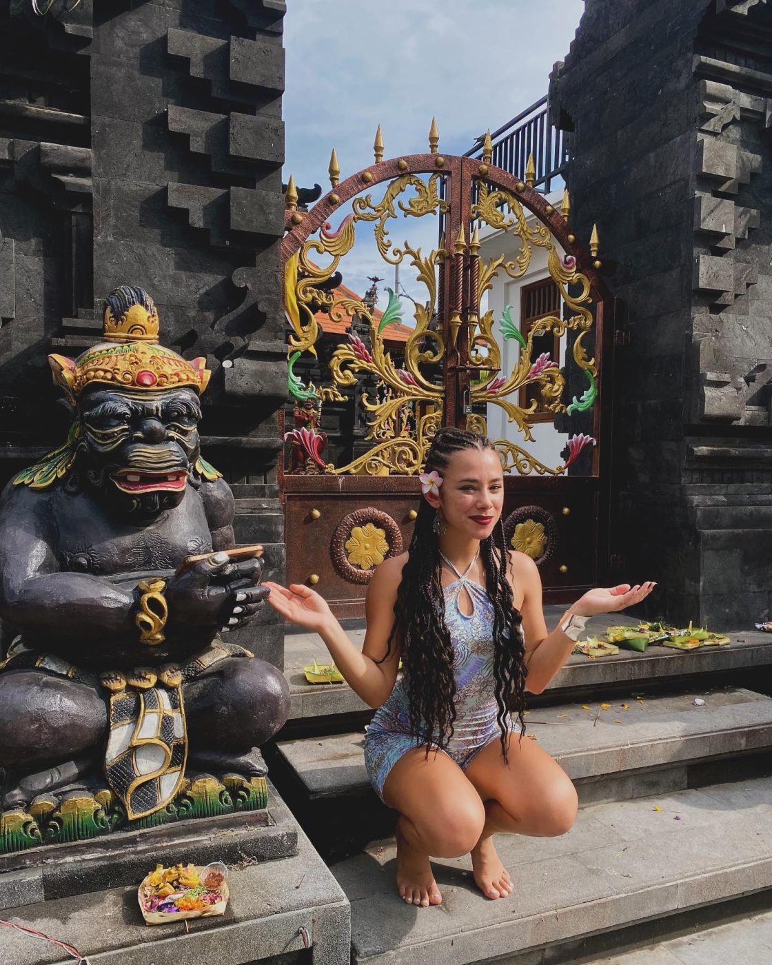 Πάολα: Το ιδιαίτερο ταξίδι της 20χρονης θυγατέρας της στο Μπαλί και οι διδασκαλίες γιόγκα – Φωτογραφίες 19 Πάολα: Το ιδιαίτερο ταξίδι της 20χρονης θυγατέρας της στο Μπαλί και οι διδασκαλίες γιόγκα – Φωτογραφίες