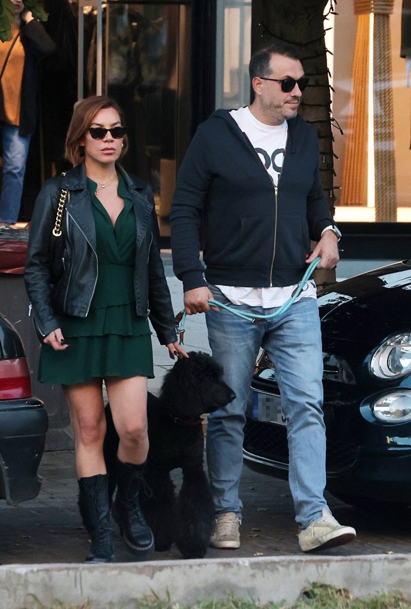 Μαριάντα Πιερίδη – Πάνος Ιωαννίδης: Περίπατος στα νότια με τον σκύλο τους – Εικόνες