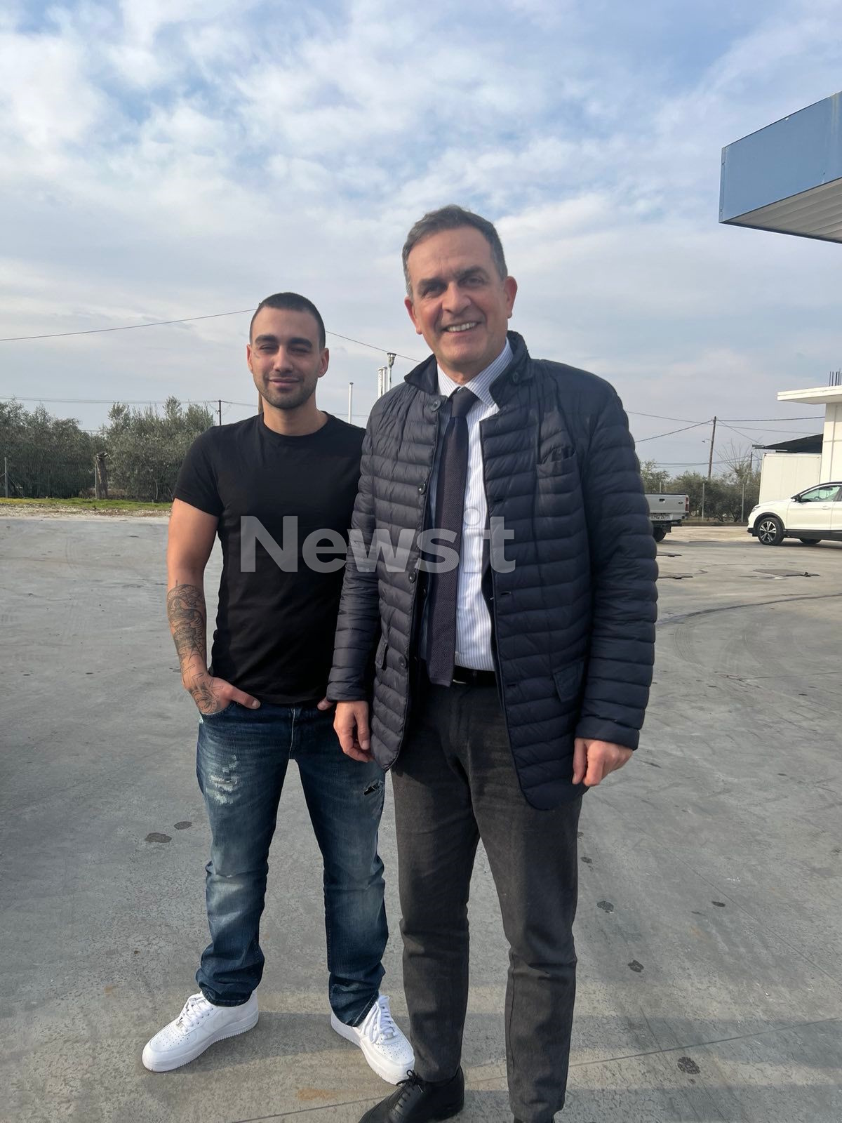 Ελευθερώθηκε ο γνωστός τράπερ Ricta: Στο πλευρό του η σύντροφός του, Modern Cinderella 9 Ελευθερώθηκε ο γνωστός τράπερ Ricta: Στο πλευρό του η σύντροφός του, Modern Cinderella