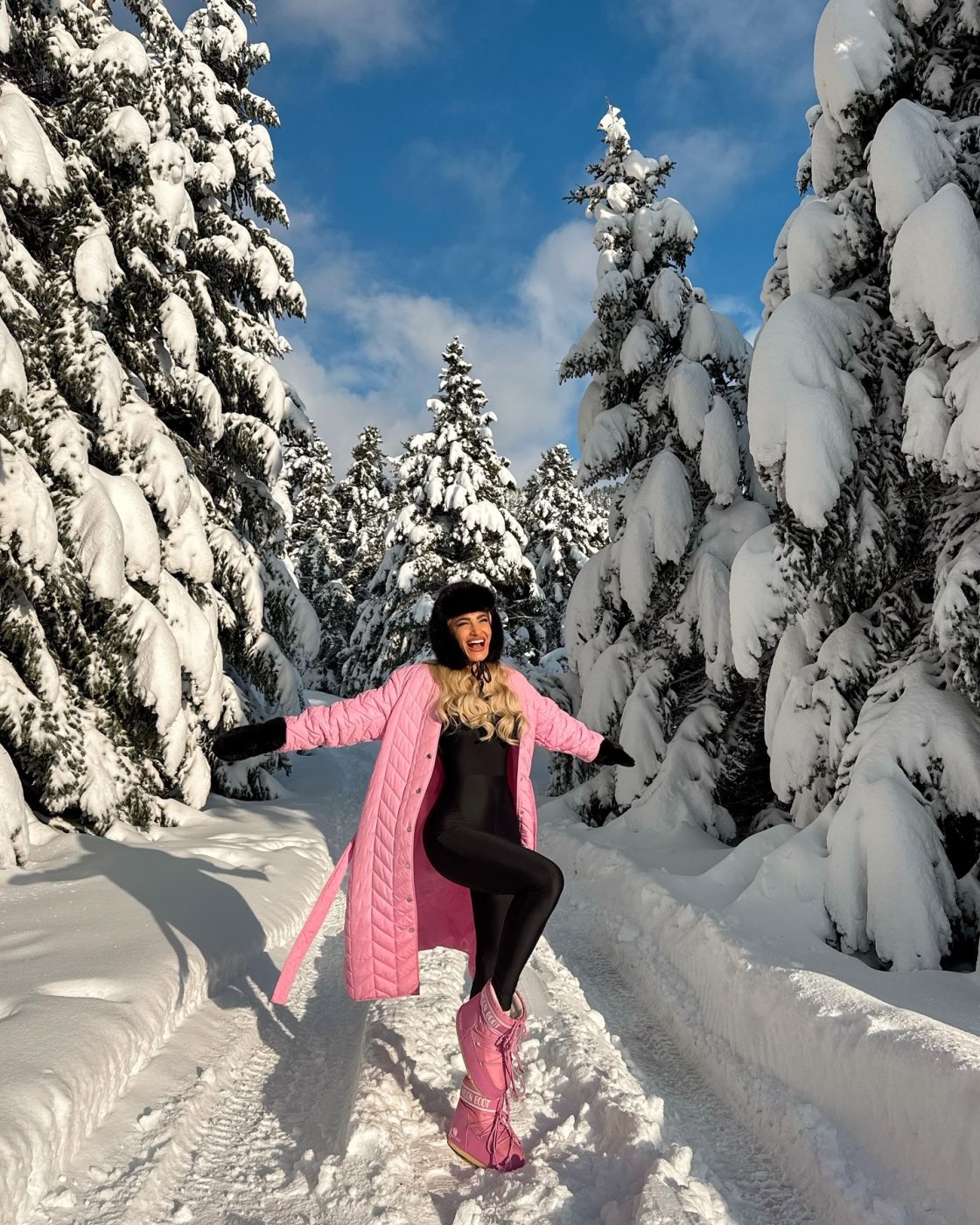 Ιωάννα Τούνη – Δημήτρης Αλεξάνδρου: Νέες εικόνες από την τελευταία τους εκδρομή με τον γιο τους για το 2024 11 Ιωάννα Τούνη – Δημήτρης Αλεξάνδρου: Νέες εικόνες από την τελευταία τους εκδρομή με τον γιο τους για το 2024