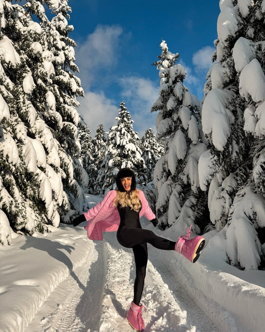 Ιωάννα Τούνη – Δημήτρης Αλεξάνδρου: Νέες εικόνες από την τελευταία τους εκδρομή με τον γιο τους για το 2024 12 Ιωάννα Τούνη – Δημήτρης Αλεξάνδρου: Νέες εικόνες από την τελευταία τους εκδρομή με τον γιο τους για το 2024