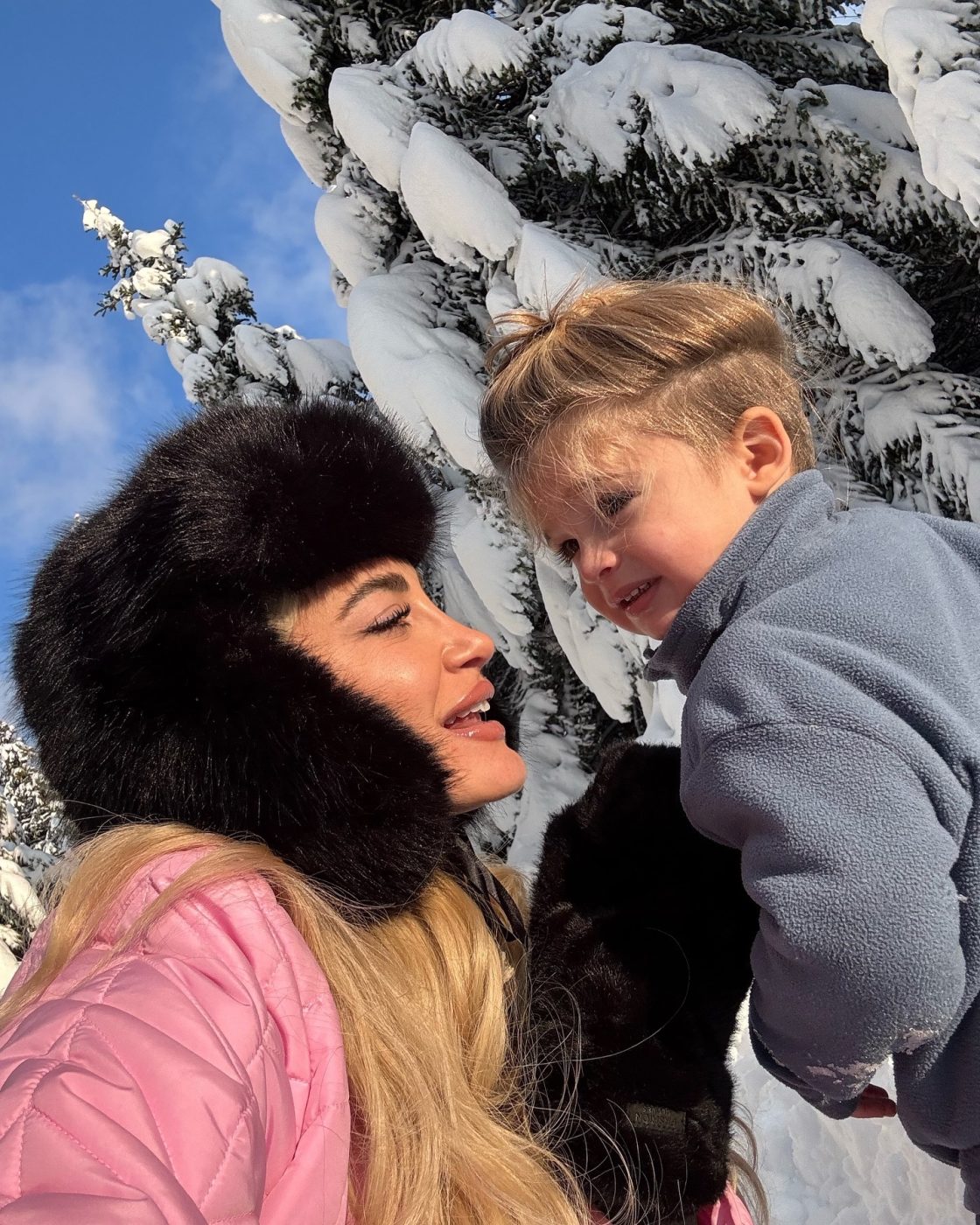 Ιωάννα Τούνη – Δημήτρης Αλεξάνδρου: Νέες εικόνες από την τελευταία τους εκδρομή με τον γιο τους για το 2024 17 Ιωάννα Τούνη – Δημήτρης Αλεξάνδρου: Νέες εικόνες από την τελευταία τους εκδρομή με τον γιο τους για το 2024