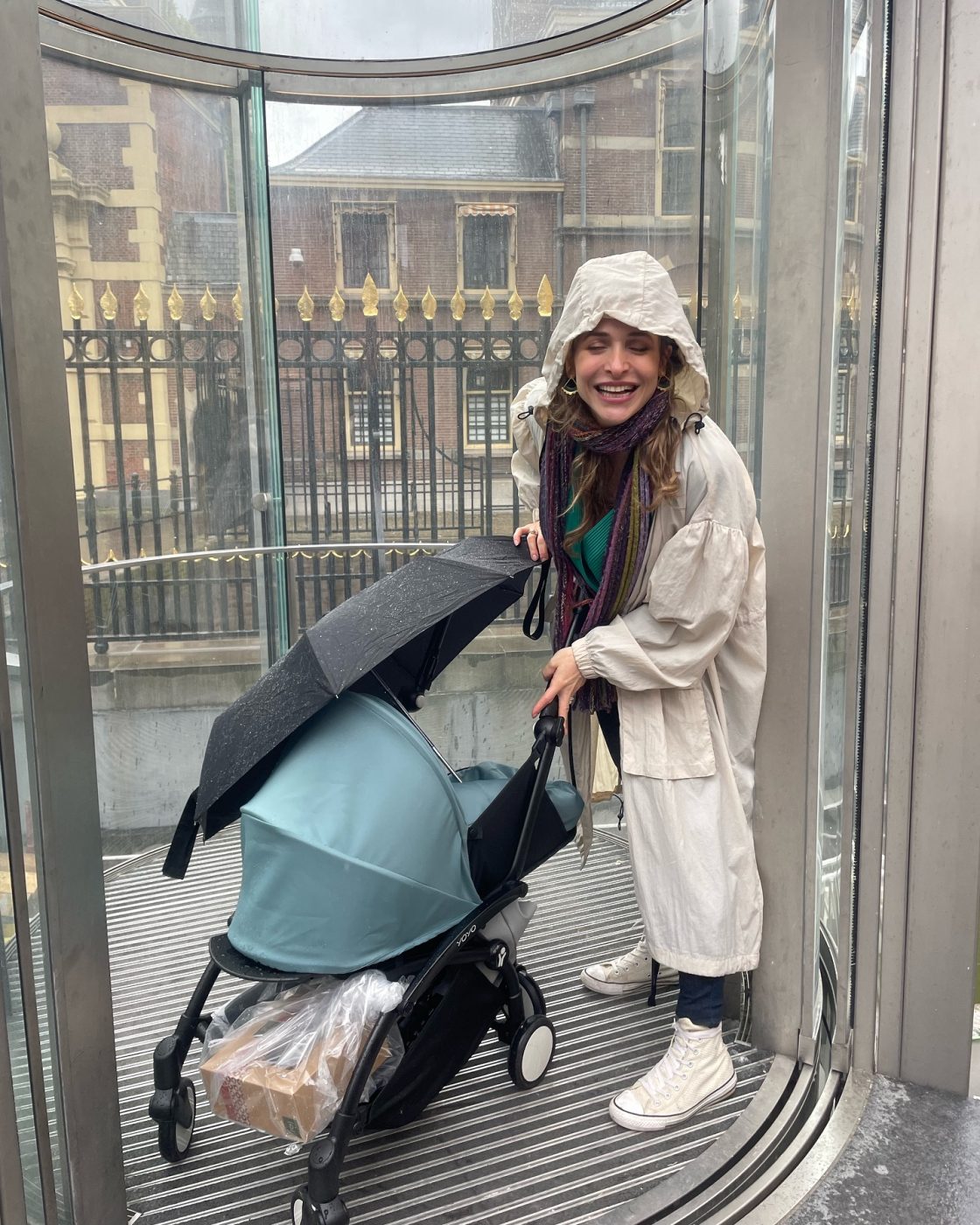 Βασιλική Τρουφάκου: Φωτογραφικό άλμπουμ από το ταξίδι στην Ολλανδία με τον 6 μηνών γιο της