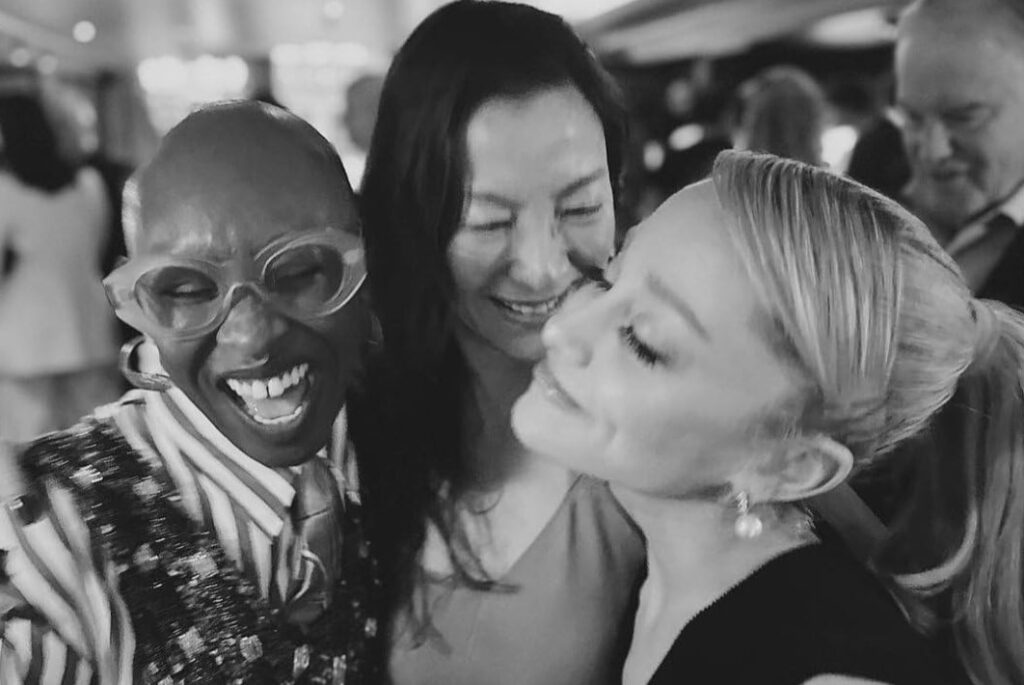 RSIFF 24: Η Michelle Yeoh τονίζει πως μπορεί η Cynthia και η Ariana να είναι τόσο διαφορετικές αλλά συντονίζονται τέλεια στο Wicked 19 RSIFF 24: H Michelle Yeoh υπογραμμίζει πως η Cynthia και η Ariana, είναι τόσο διαφορετικές, αλλά ταιριάζουν τόσο τέλεια στο Wicked