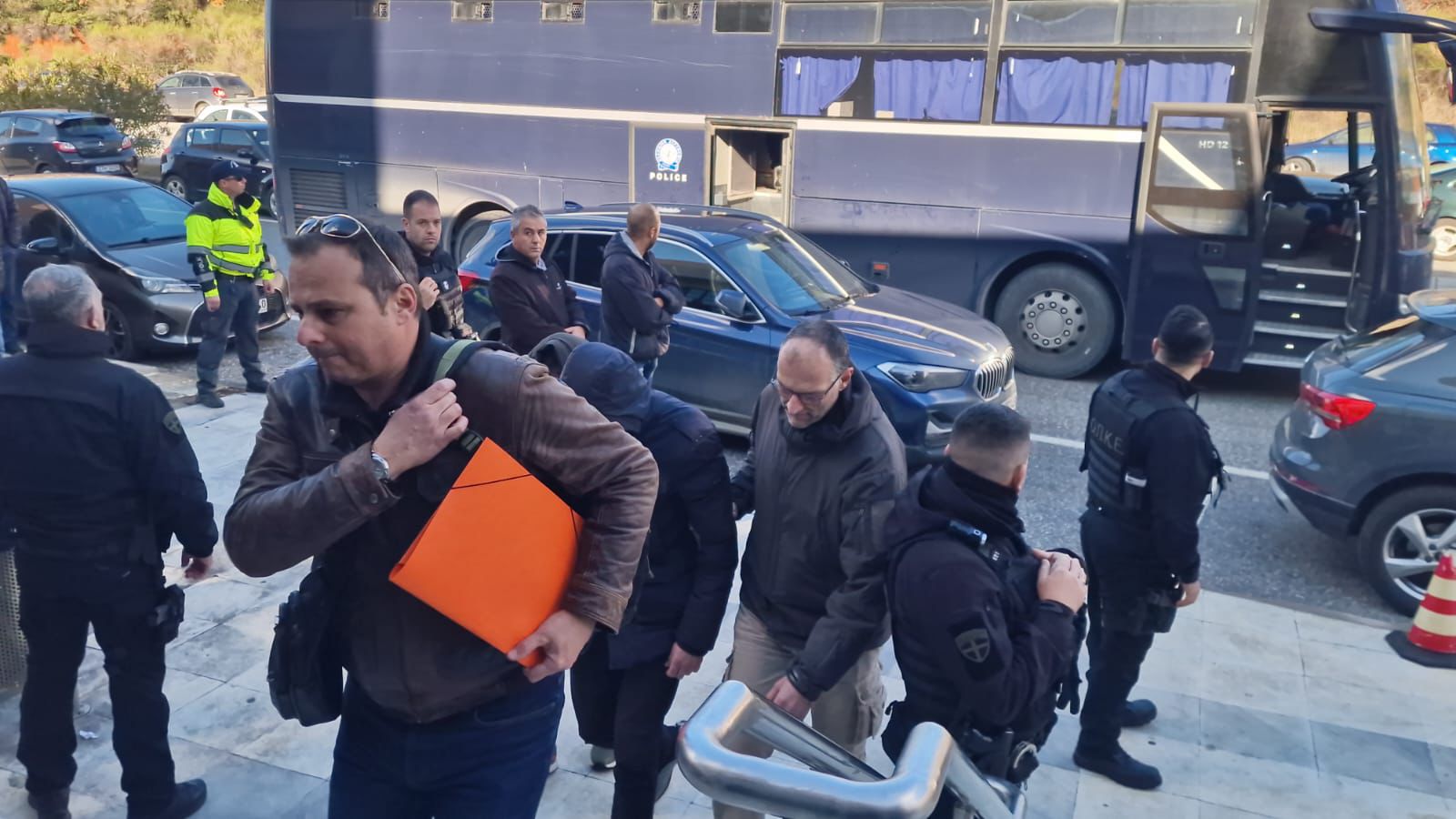 Χαλκιδική: Οι κατηγορίες στους 21 από το δίκτυο της πολεοδομίας 11 Χαλκιδική: Οι κατηγορίες στους 21 από το δίκτυο της πολεοδομίας