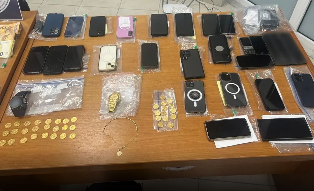 Χαλκιδική: Οι κατηγορίες στους 21 από το δίκτυο της πολεοδομίας 14 Χαλκιδική: Οι κατηγορίες στους 21 από το δίκτυο της πολεοδομίας