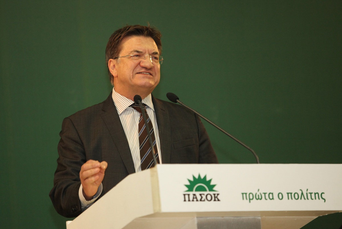 Π. Ευθυμίου: Η μοναδική φορά που είδα συγκινημένο τον Κώστα Σημίτη – Άνθρωπος που συνέβαλε στον τόπο του από κάθε άποψη