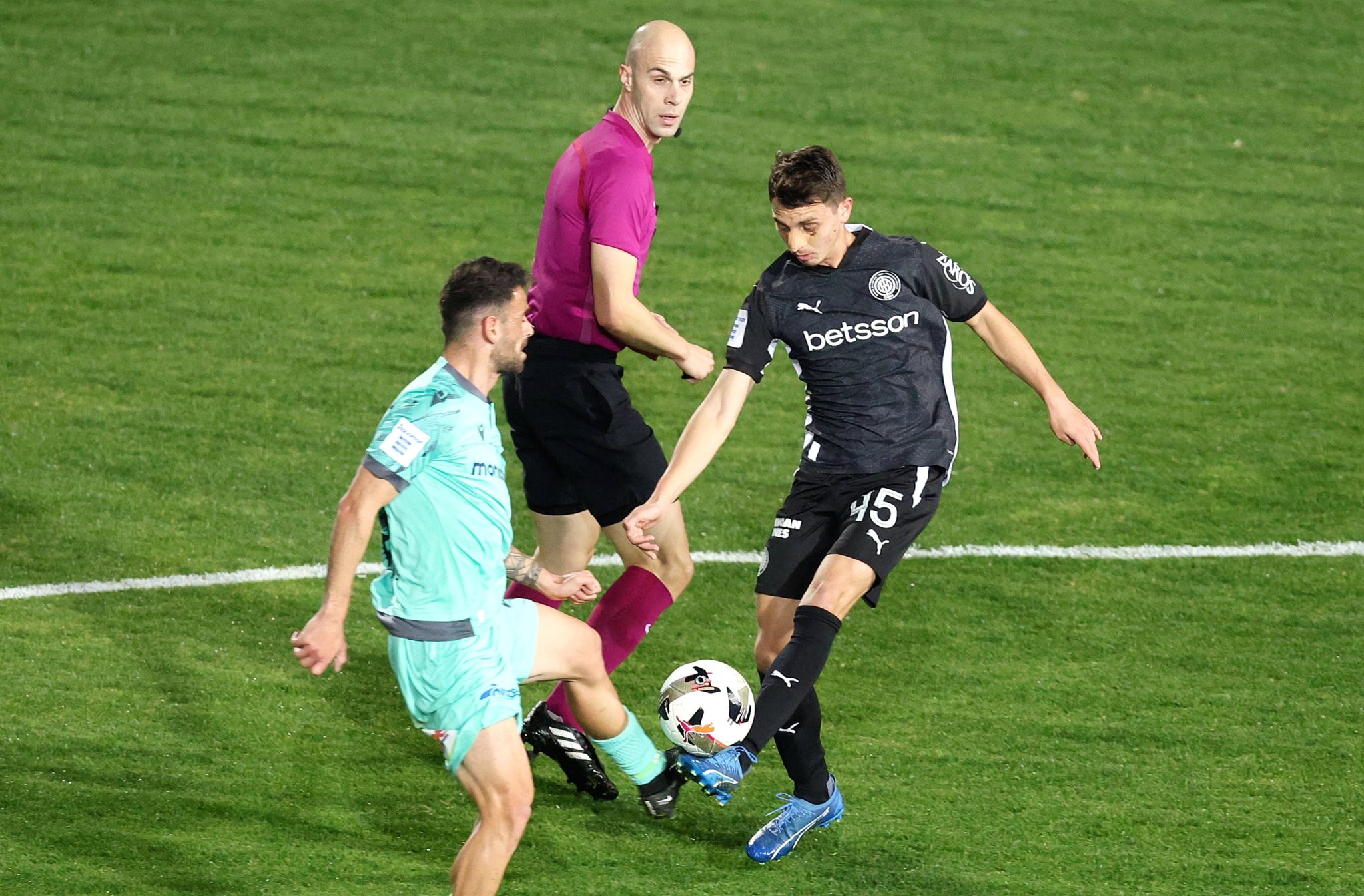 ΟΦΗ και Λεβαδειακός “έμειναν” στο μηδέν 3 ΟΦΗ και Λεβαδειακός “έμειναν” στο μηδέν