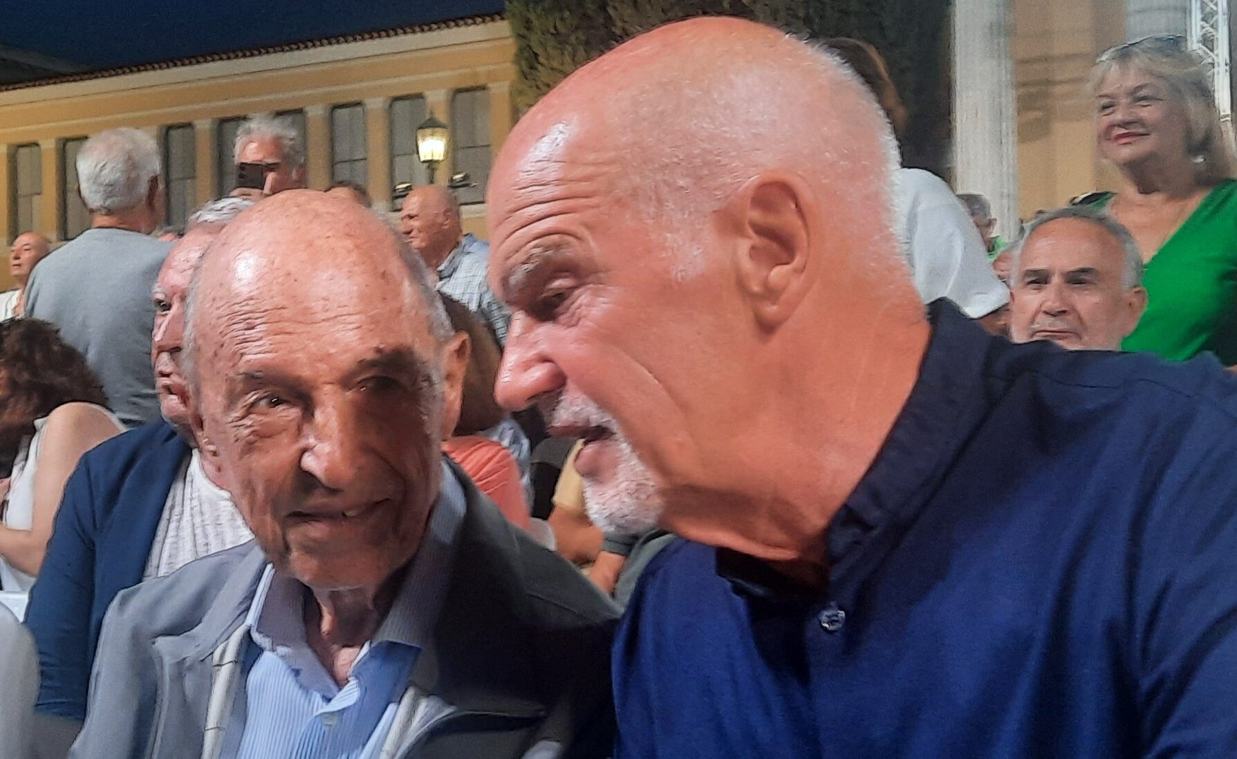 Γιώργος Παπανδρέου: Σε ανάρτησή του αναφέρει γιατί δεν παρευρέθηκε στην κηδεία του Κώστα Σημίτη 1 Γιώργος Παπανδρέου: Σε ανάρτησή του αναφέρει γιατί δεν παρευρέθηκε στην κηδεία του Κώστα Σημίτη